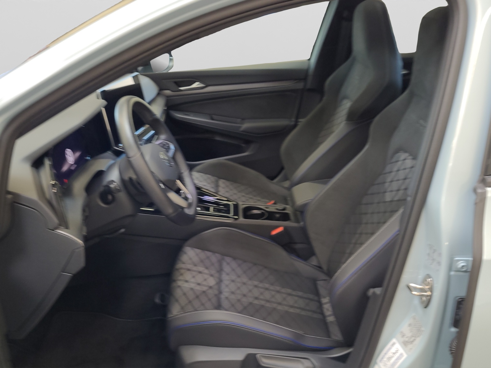 Golf 8 Variant eTSI DSG R-Line Black Style IQ-Light HeadUp AHK Navi