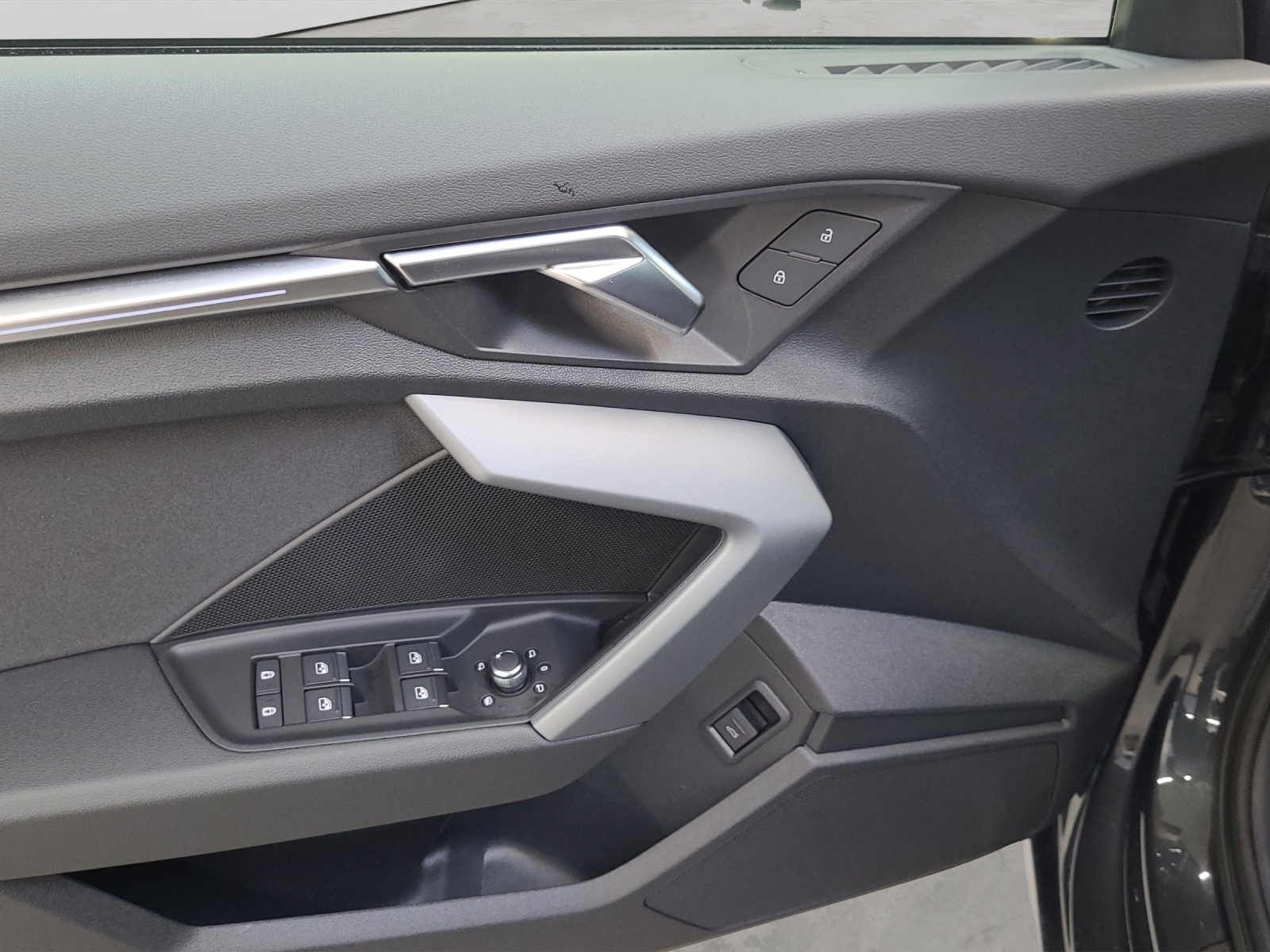 A3 Limousine TFSI AHK Assistenzpaket Navi LED
