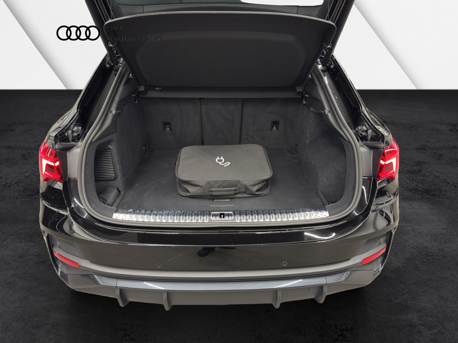 Q3 Sportback 45 TFSI e S line Black Navi LED SHZ