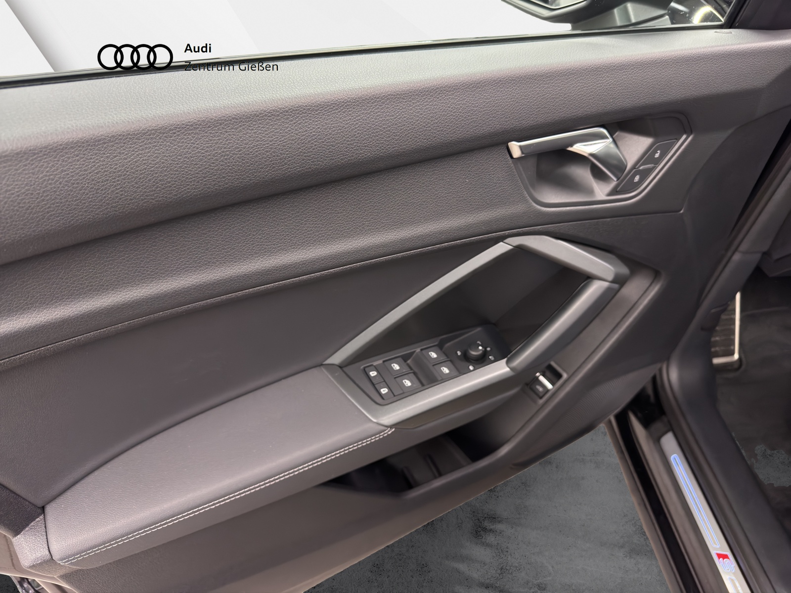 Q3 Sportback 45 TFSI e S line Black Navi LED SHZ