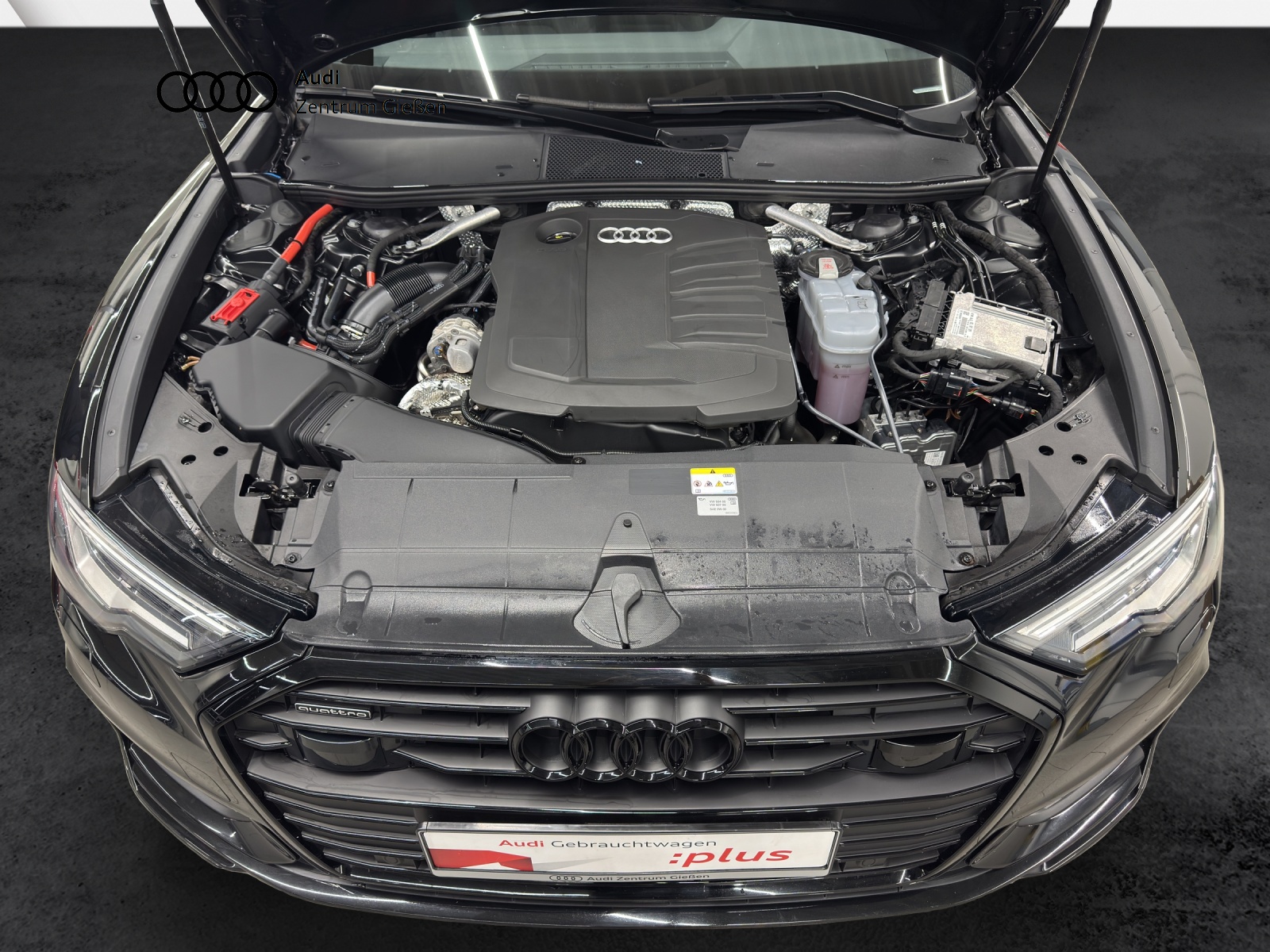 A6 Avant 40 TDI quattro S line Black AHK Pano Matrix-LED