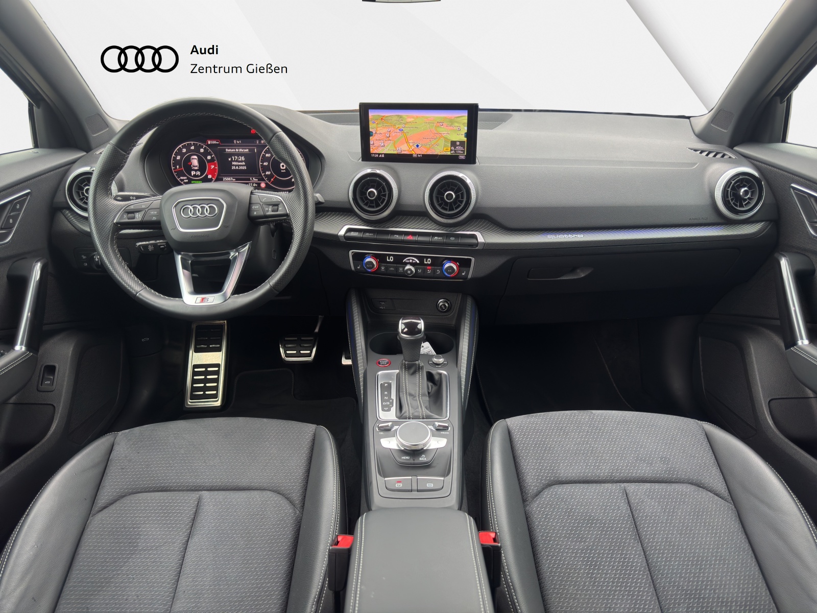 SQ2 2.0 TFSI quattro Black AHK Matrix-LED Assistenzpakete