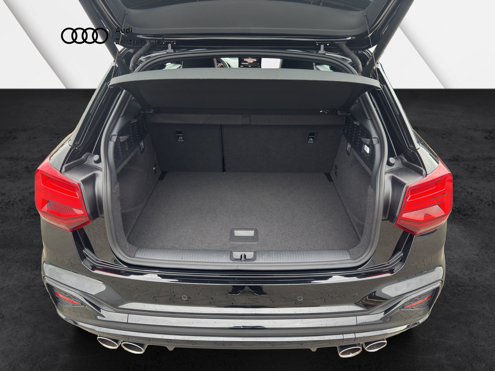 SQ2 2.0 TFSI quattro Black AHK Matrix-LED Assistenzpakete