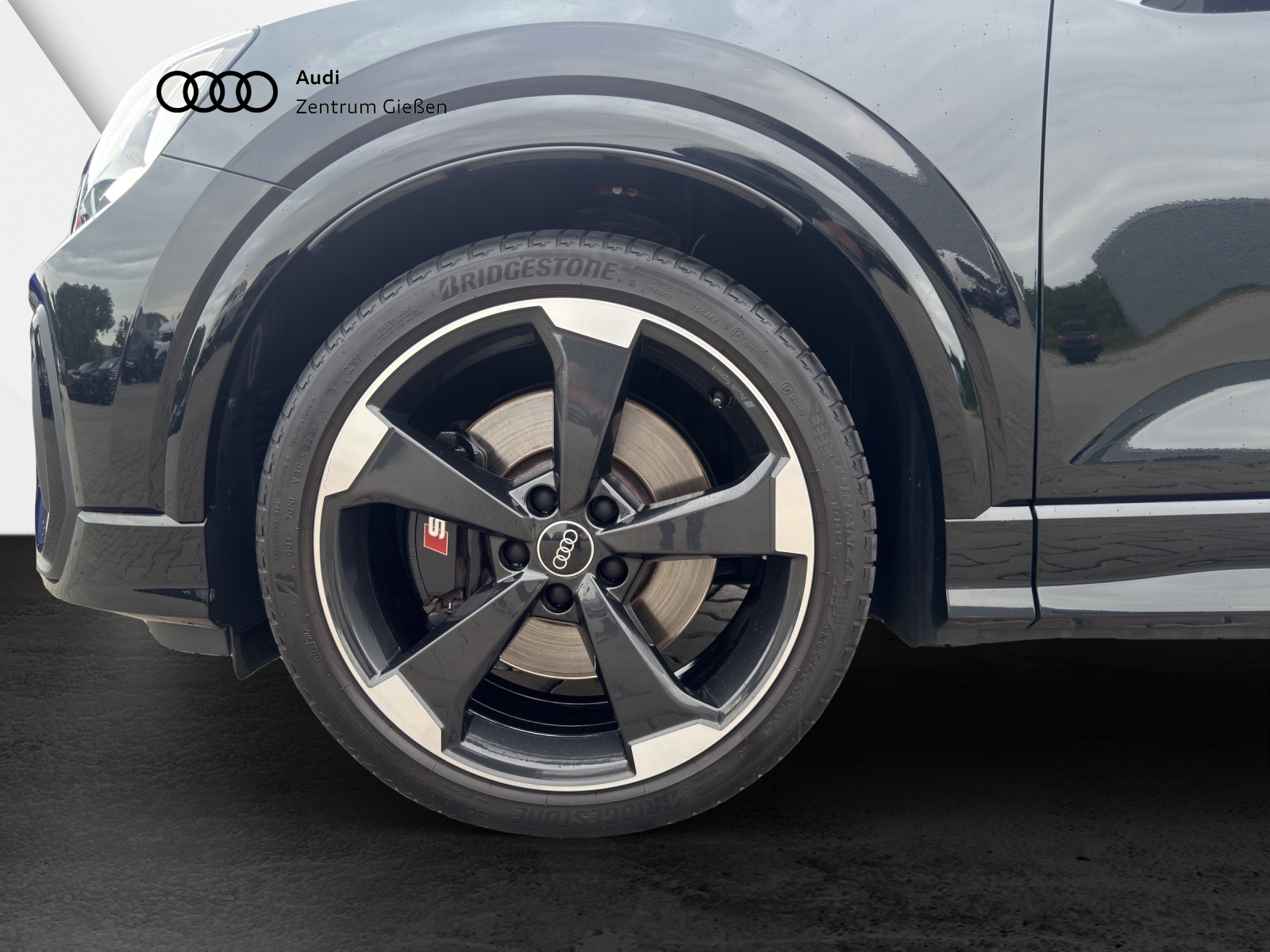 SQ2 2.0 TFSI quattro Black AHK Matrix-LED Assistenzpakete