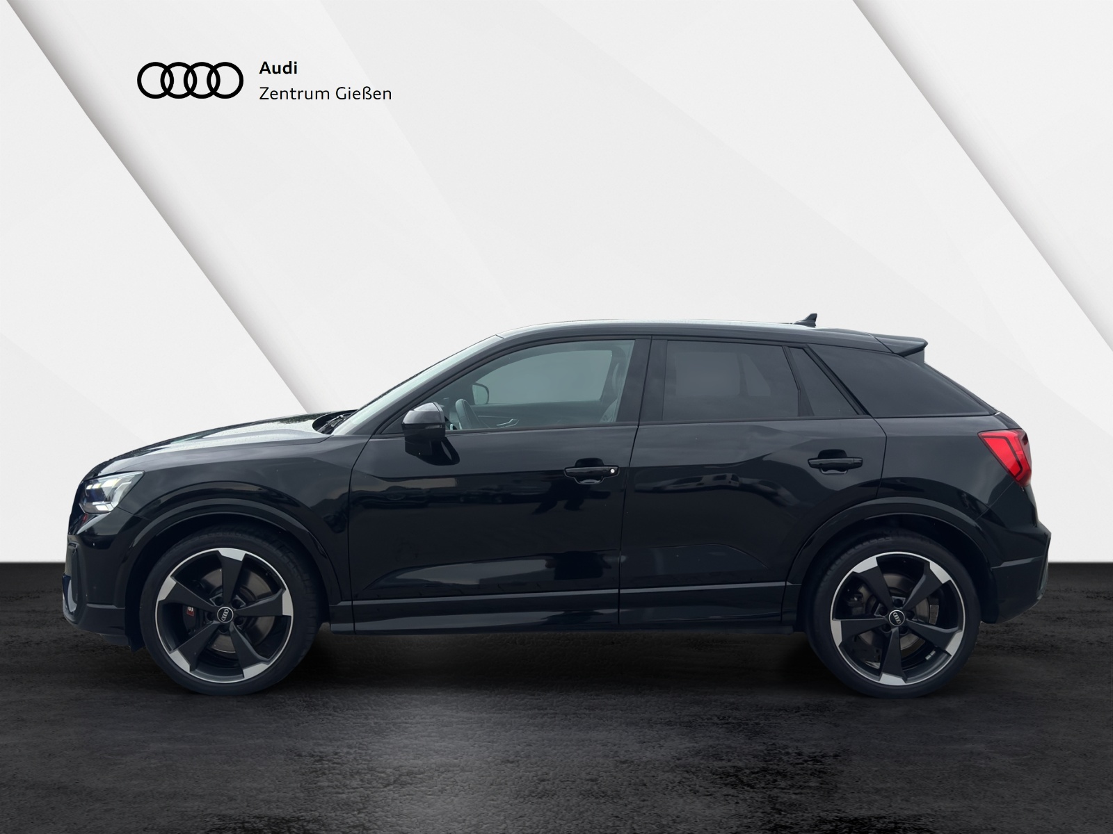 SQ2 2.0 TFSI quattro Black AHK Matrix-LED Assistenzpakete