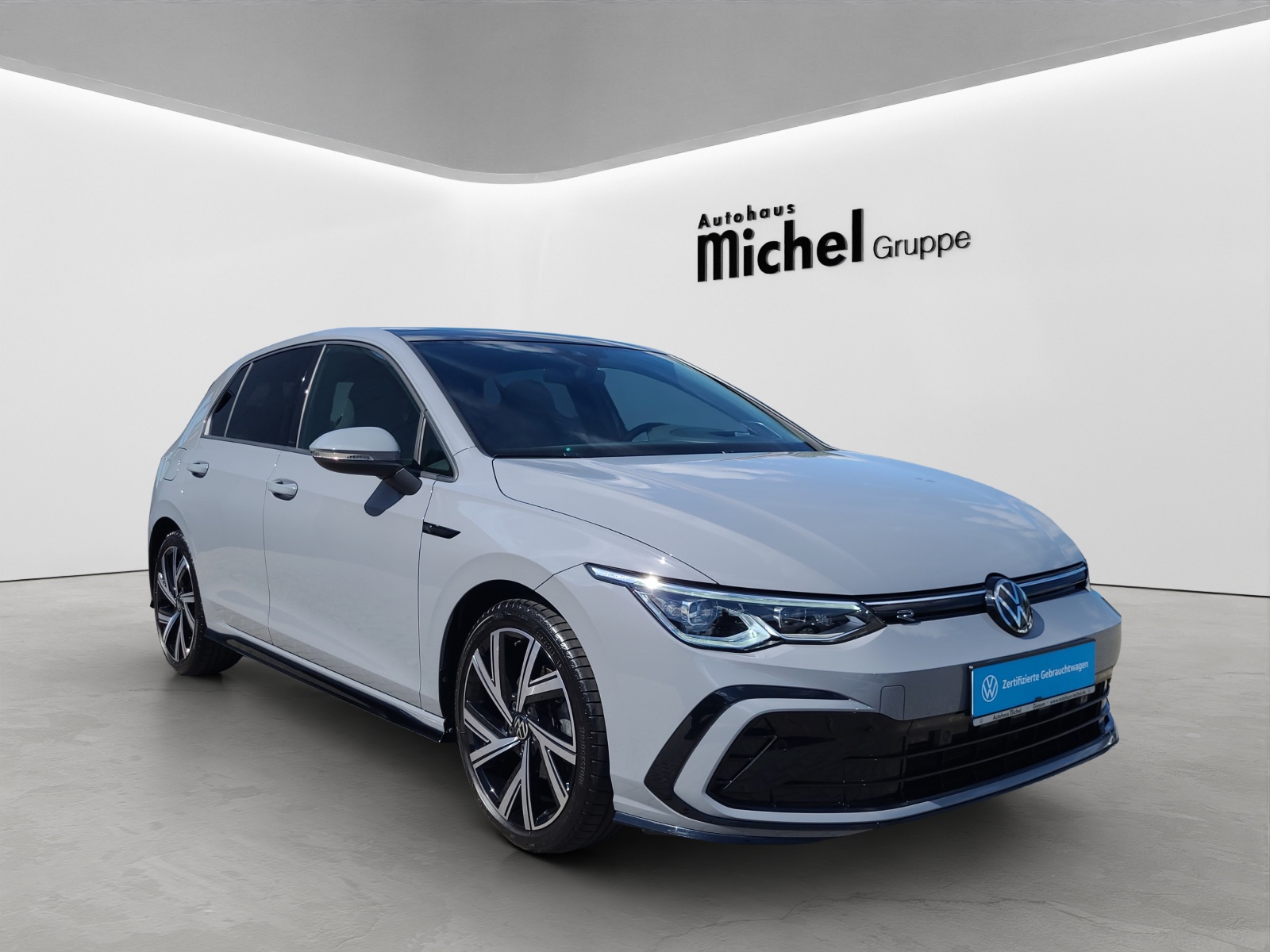 Golf 8 TDI DSG R-Line IQ-Light Panodach HeadUp Alu-18Zoll