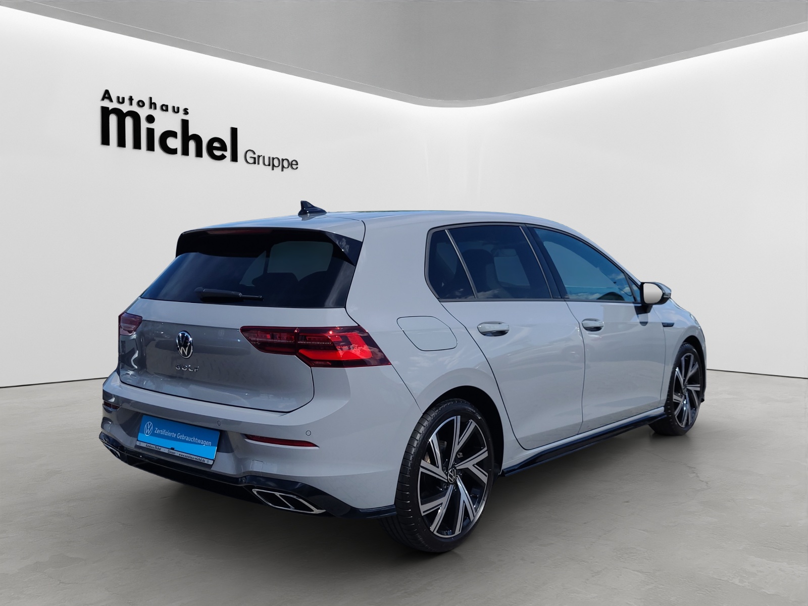 Golf 8 TDI DSG R-Line IQ-Light Panodach HeadUp Alu-18Zoll