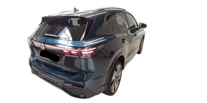 Tiguan TSI DSG 4M R-Line Black Style IQ-Light Pano DCCpro AHK Alu-20Zoll