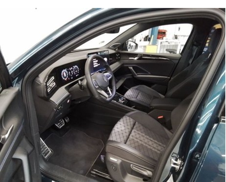 Tiguan TSI DSG 4M R-Line Black Style IQ-Light Pano DCCpro AHK Alu-20Zoll