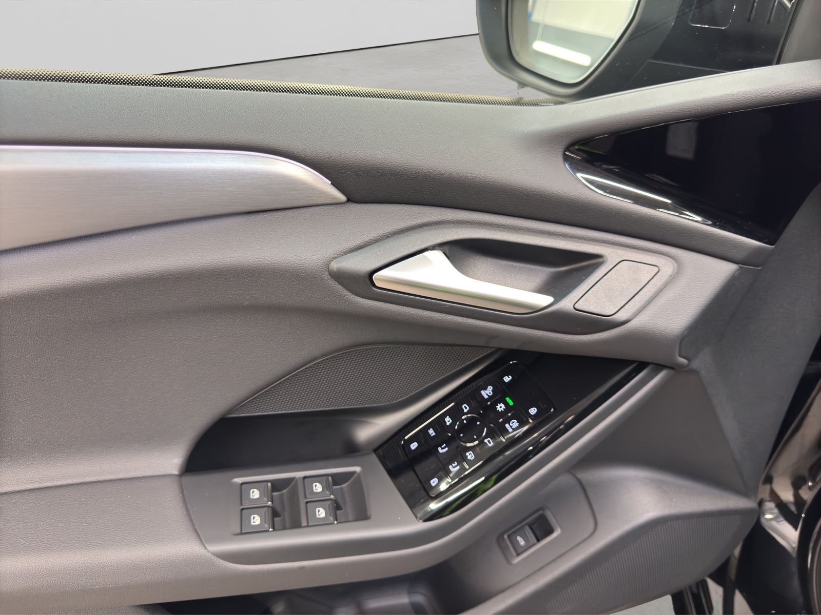 A6 e-tron Avant 210kw Tech plus AHK Navi 360°Kamera