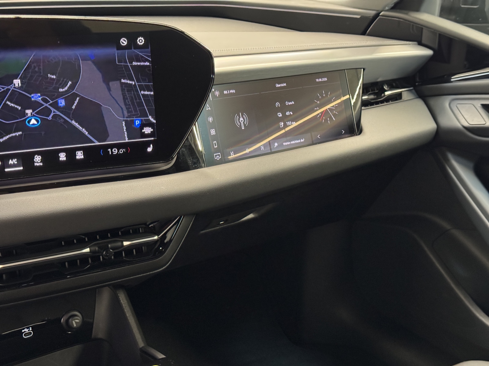 A6 e-tron Avant 210kw Tech plus AHK Navi 360°Kamera