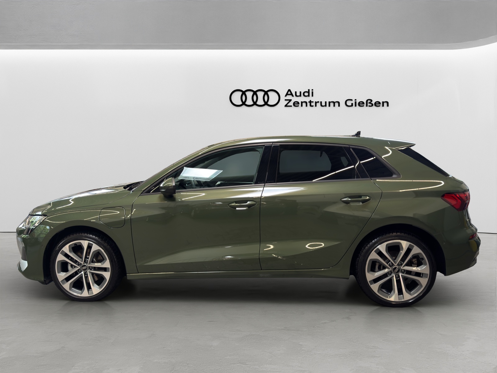 A3 Sportback TFSI e advanced HuD Pano SONOS Navi