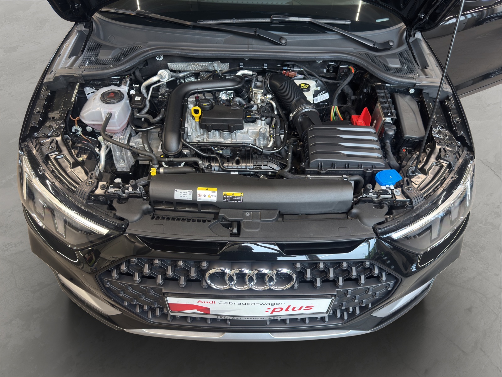 A1 allstreet 30 TFSI S-tronic S line SONOS Navi LED