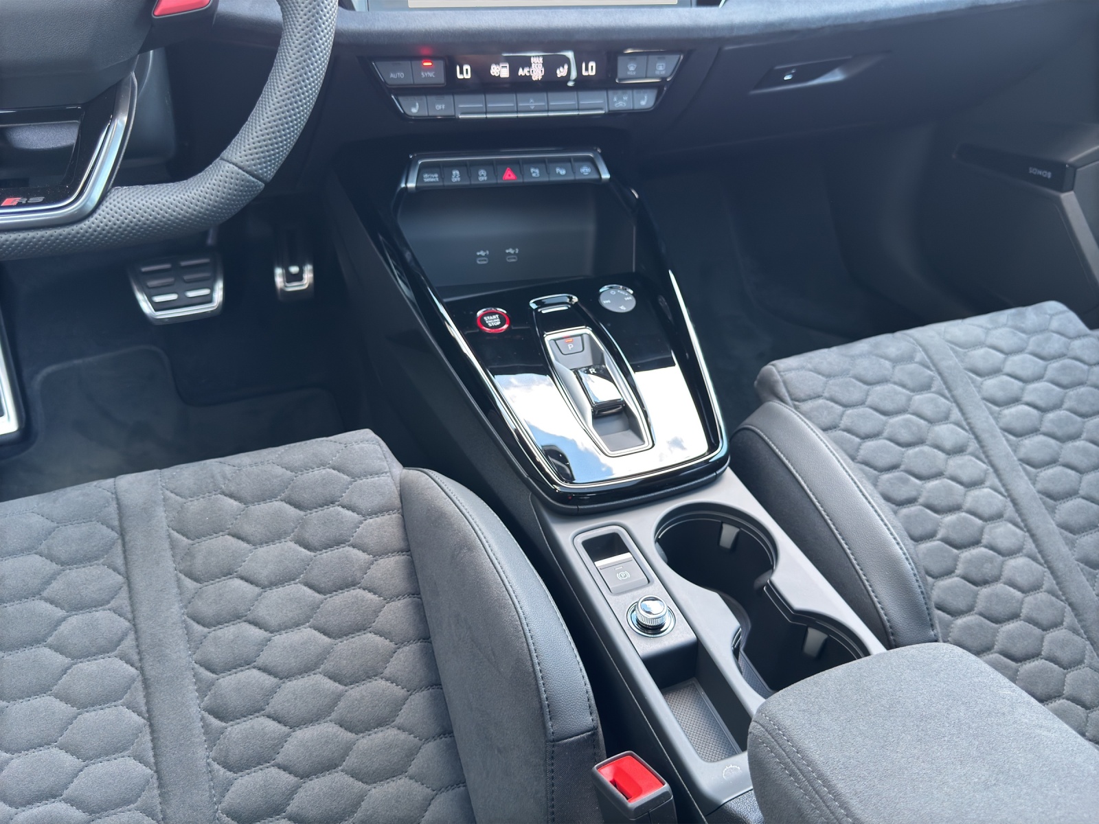 RS 3 Sportback 2.5 TFSI quattro HuD SONOS Pano Matrix-LED