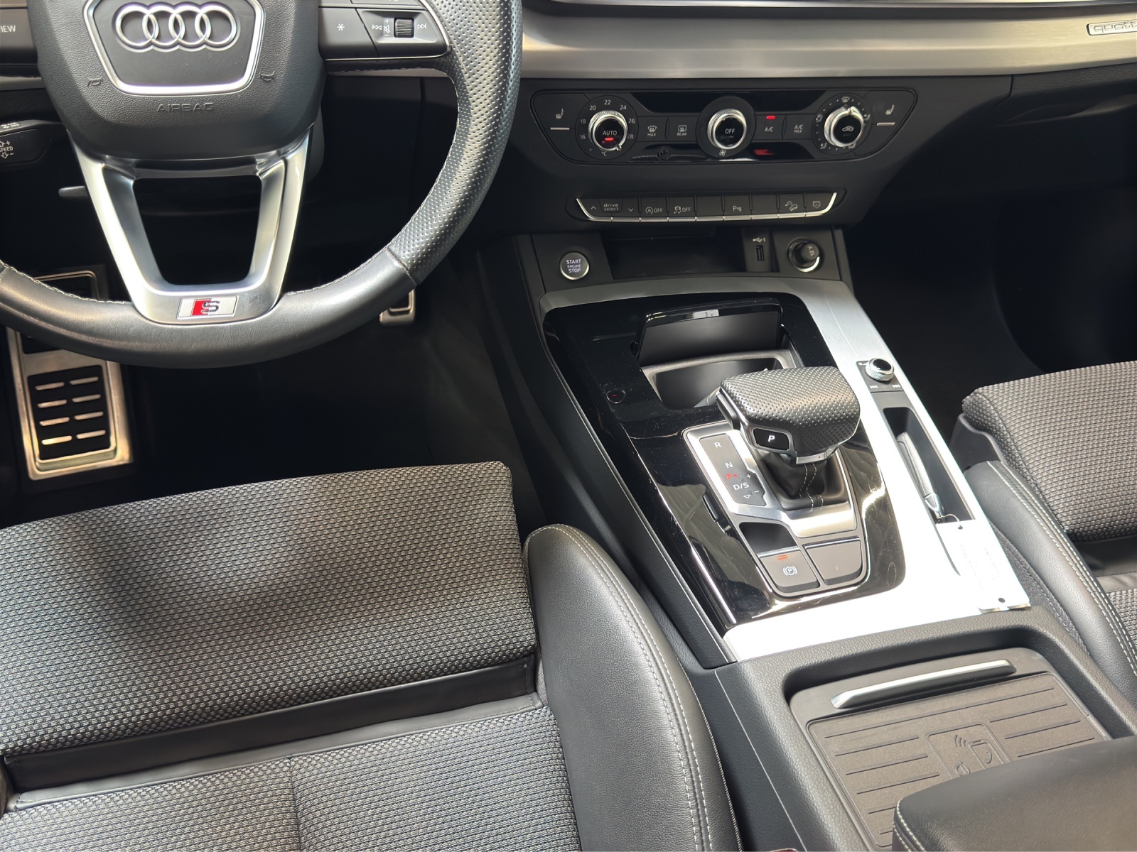 Q5 Sportback 40 TDI quattro S line Kamera Navi LED