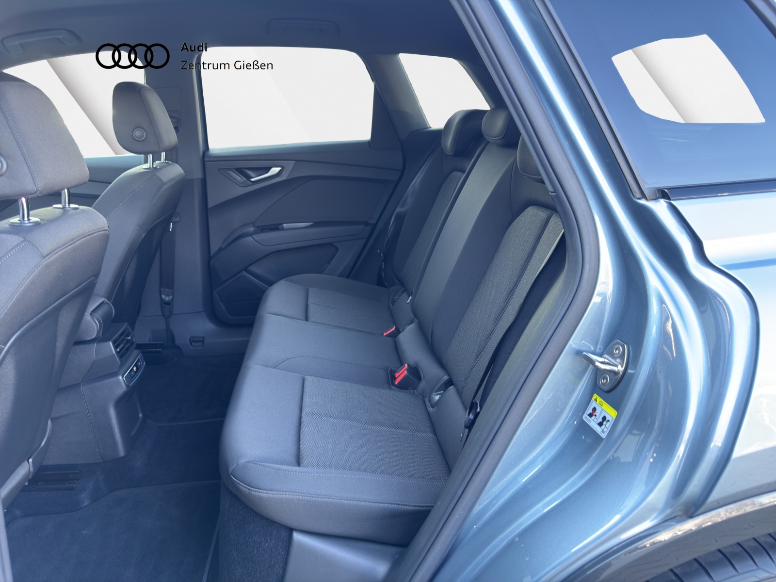 Q4 e-tron 40 Black AHK Matrix-LED Assistenzpaket Navi