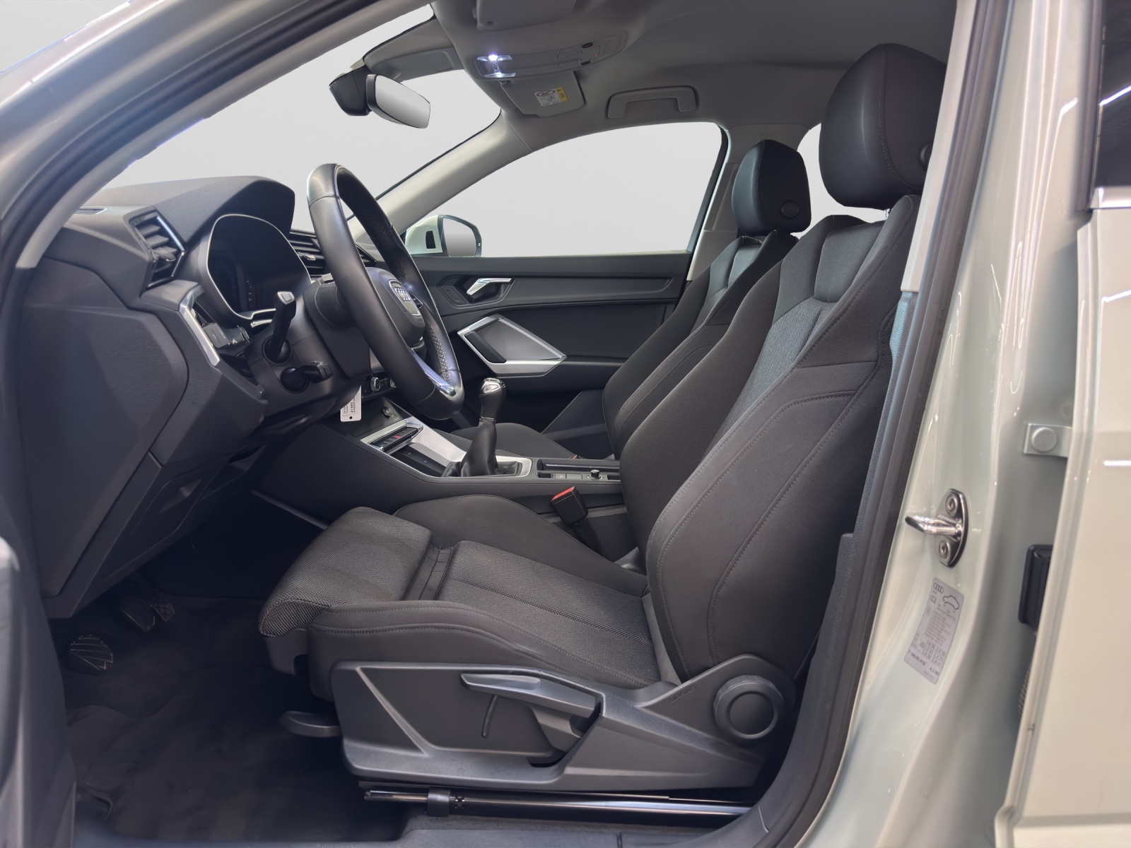 Q3 Sportback 35 TFSI S line Standheizung LED Navi 