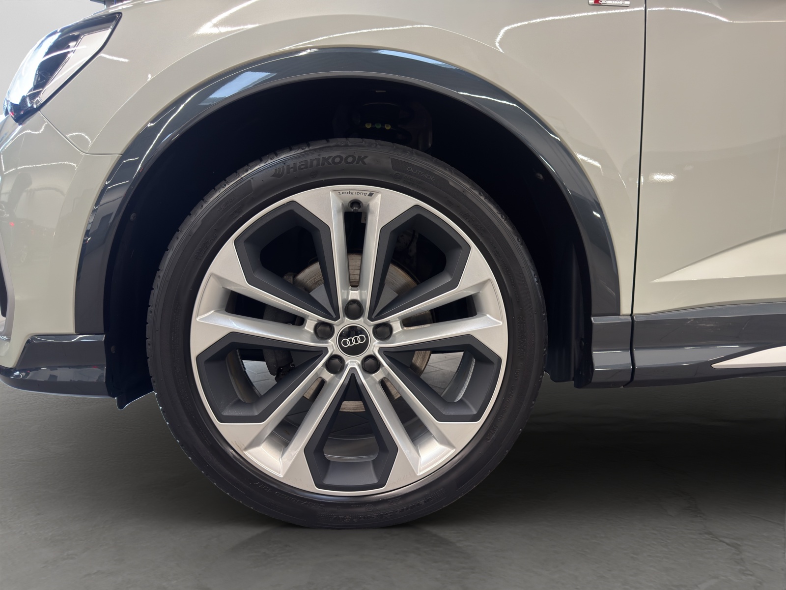 Q3 Sportback 35 TFSI S line Standheizung LED Navi 