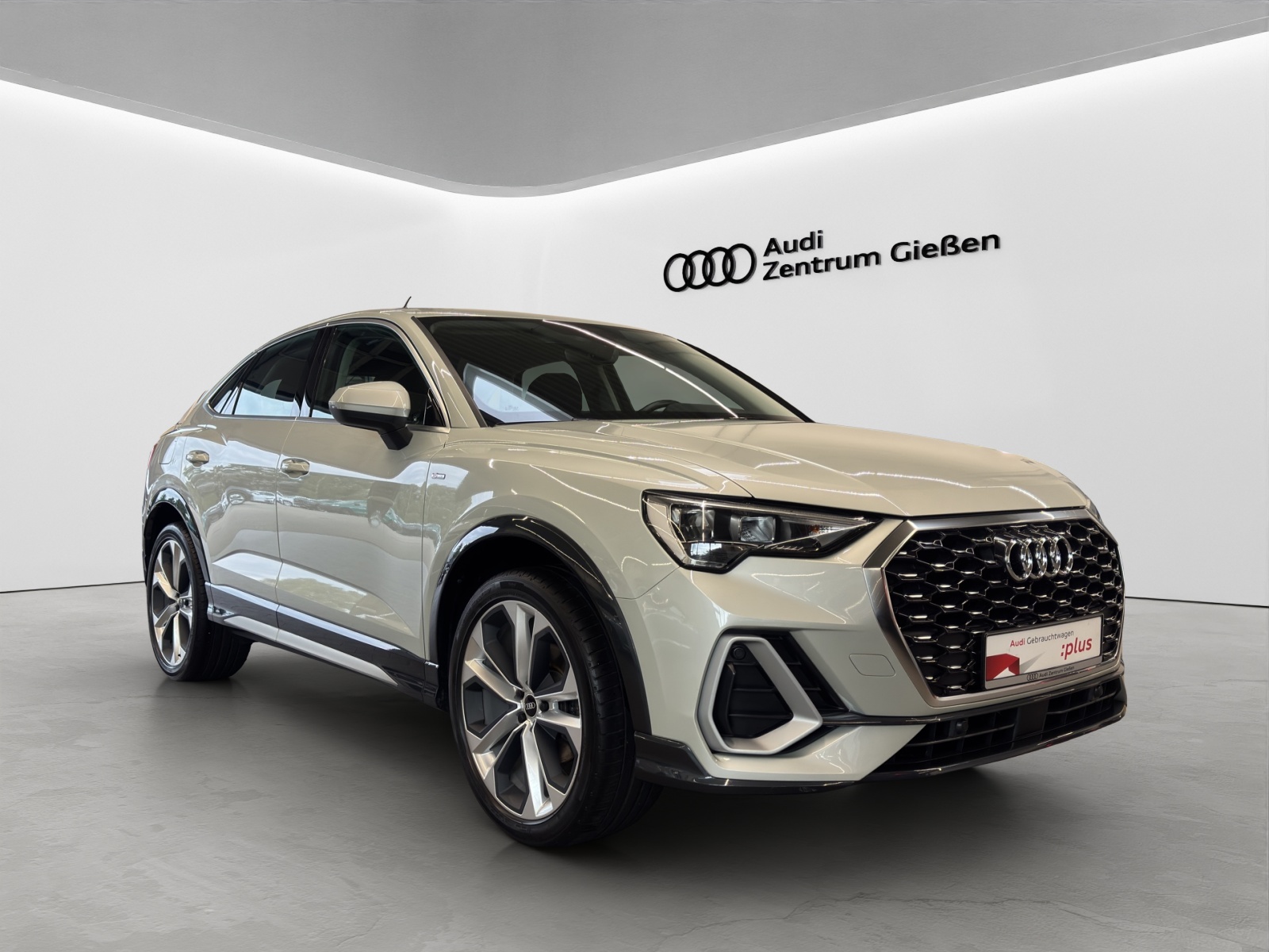 Q3 Sportback 35 TFSI S line Standheizung LED Navi 