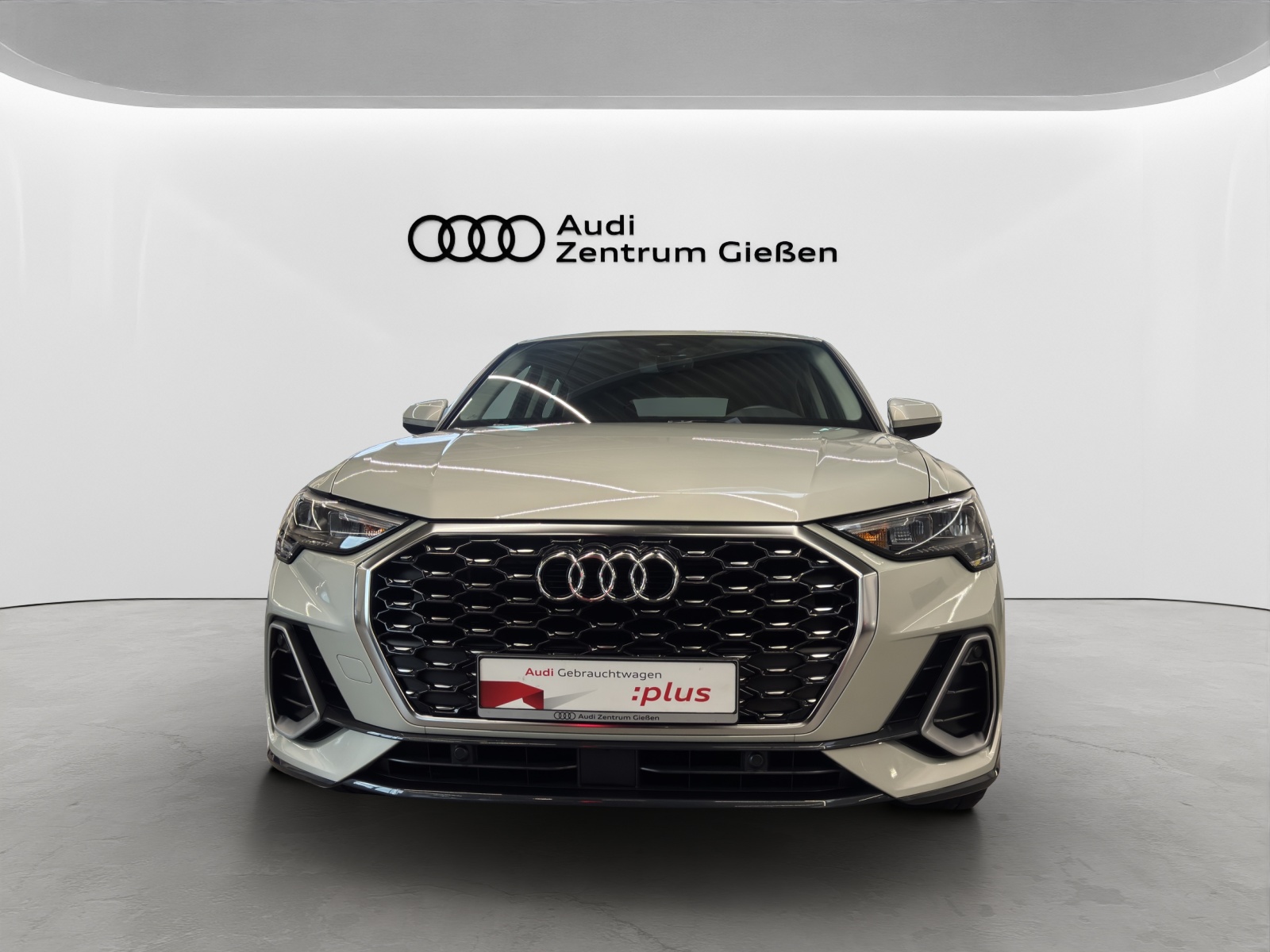 Q3 Sportback 35 TFSI S line Standheizung LED Navi 