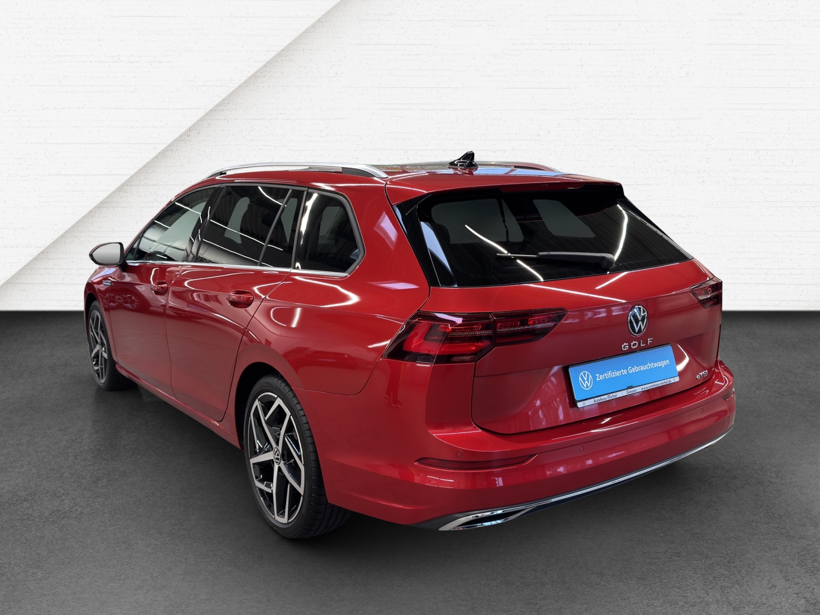 Golf 8 Variant eTSI DSG Style Pano IQ-Light DCC Standheiz.