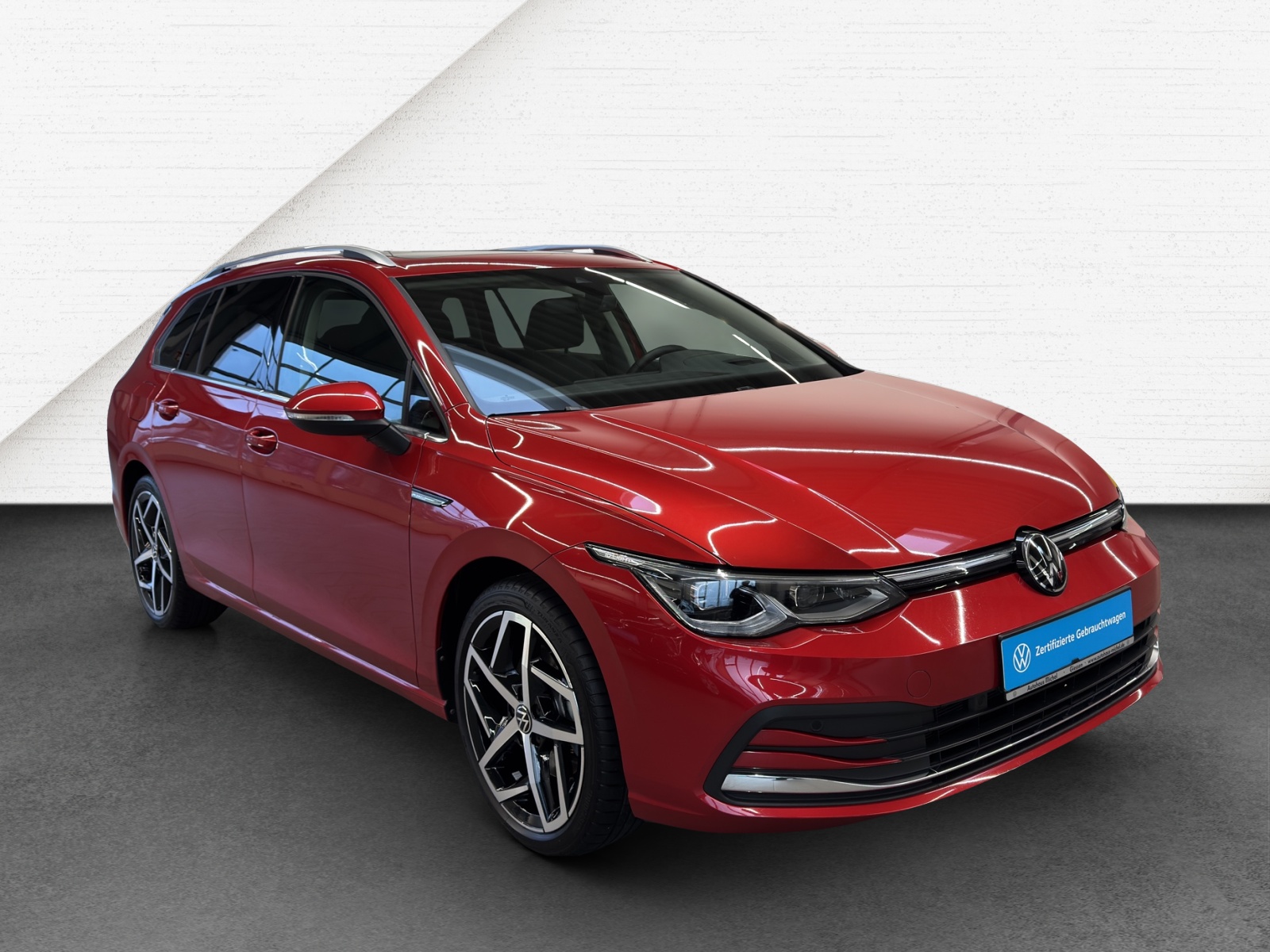 Golf 8 Variant eTSI DSG Style Pano IQ-Light DCC Standheiz.