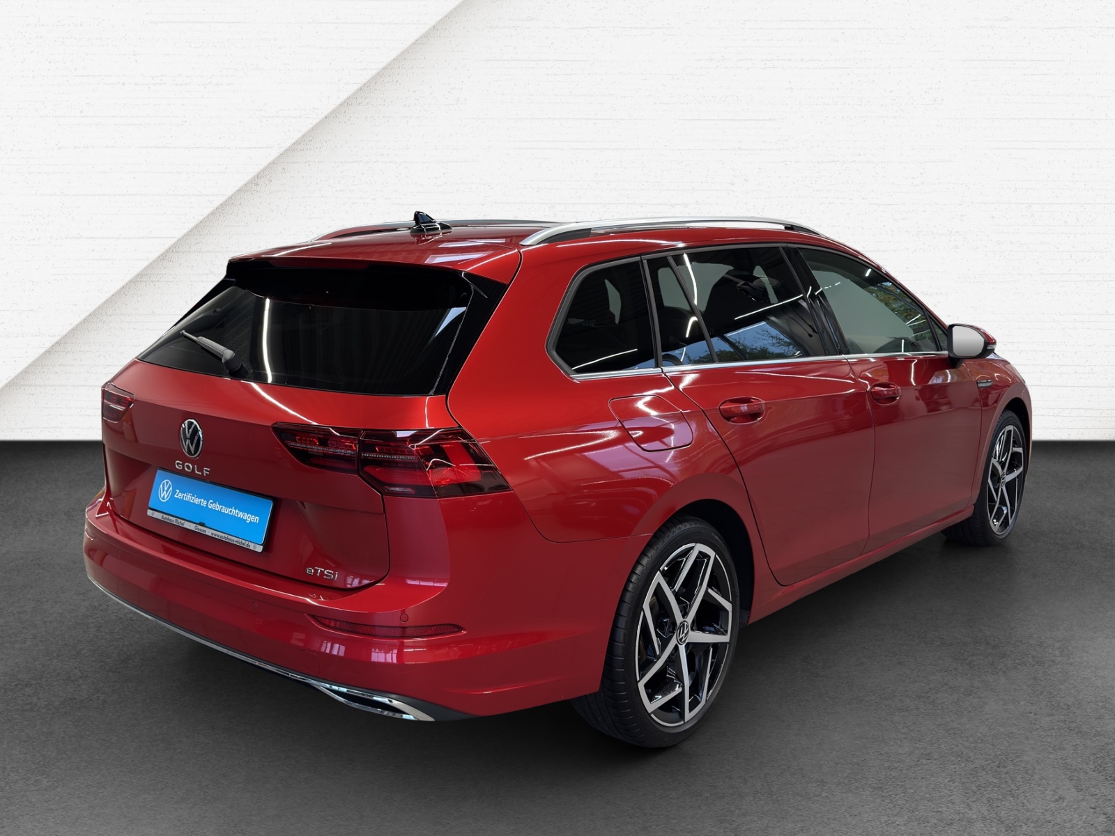Golf 8 Variant eTSI DSG Style Pano IQ-Light DCC Standheiz.