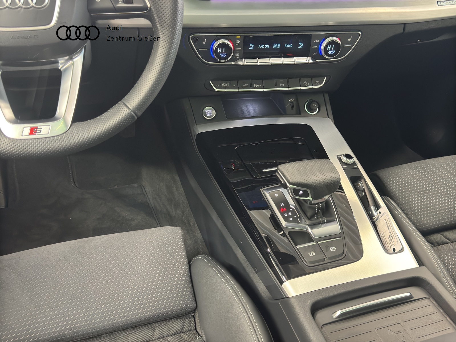 Q5 Sportback 55 TFSI e quattro S line Pano B&O AHK HuD Matrix-LED