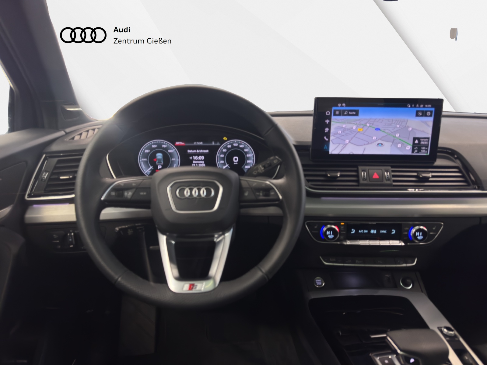 Q5 Sportback 55 TFSI e quattro S line Pano B&O AHK HuD Matrix-LED
