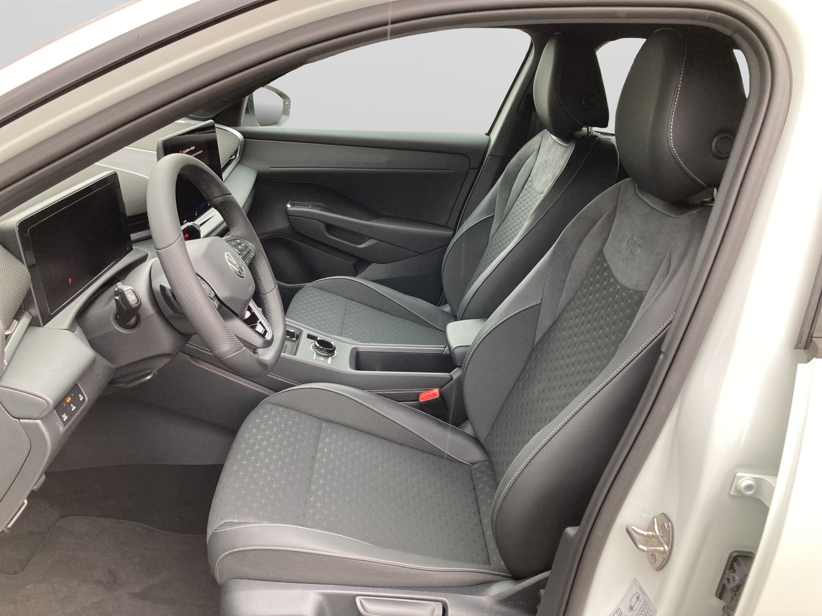 T-Roc eTSI DSG R-Line 