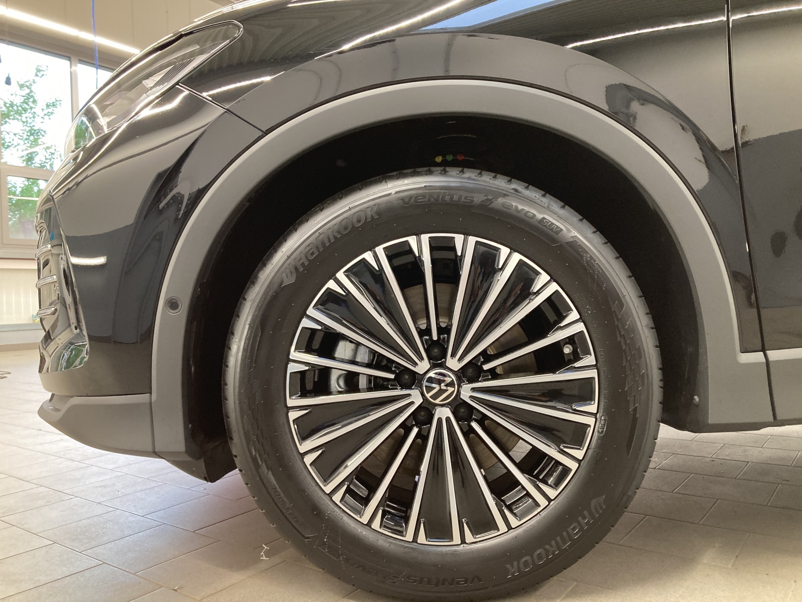 Tiguan TDI DSG Elegance IQ-Light HeadUp Navi AHK TravelAssist