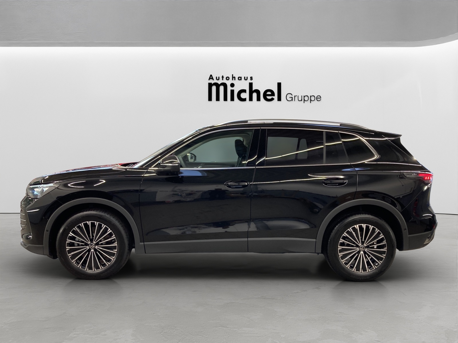 Tiguan TDI DSG Elegance IQ-Light HeadUp Navi AHK TravelAssist