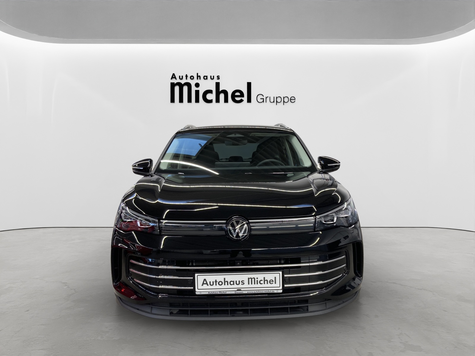 Tiguan TDI DSG Elegance IQ-Light HeadUp Navi AHK TravelAssist