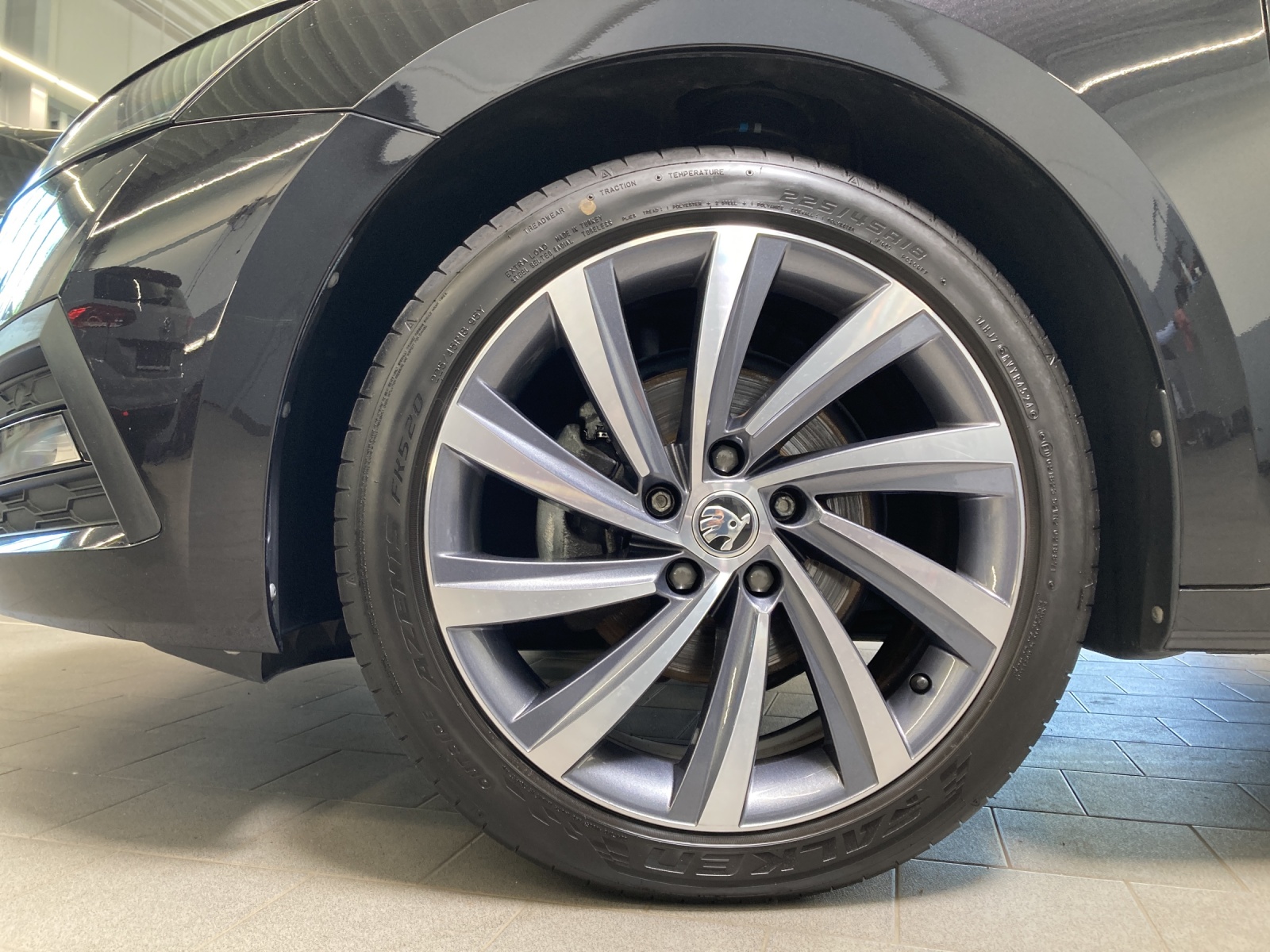 Octavia Combi TDI DSG Tour LED ACC Navi Alu-18Zoll