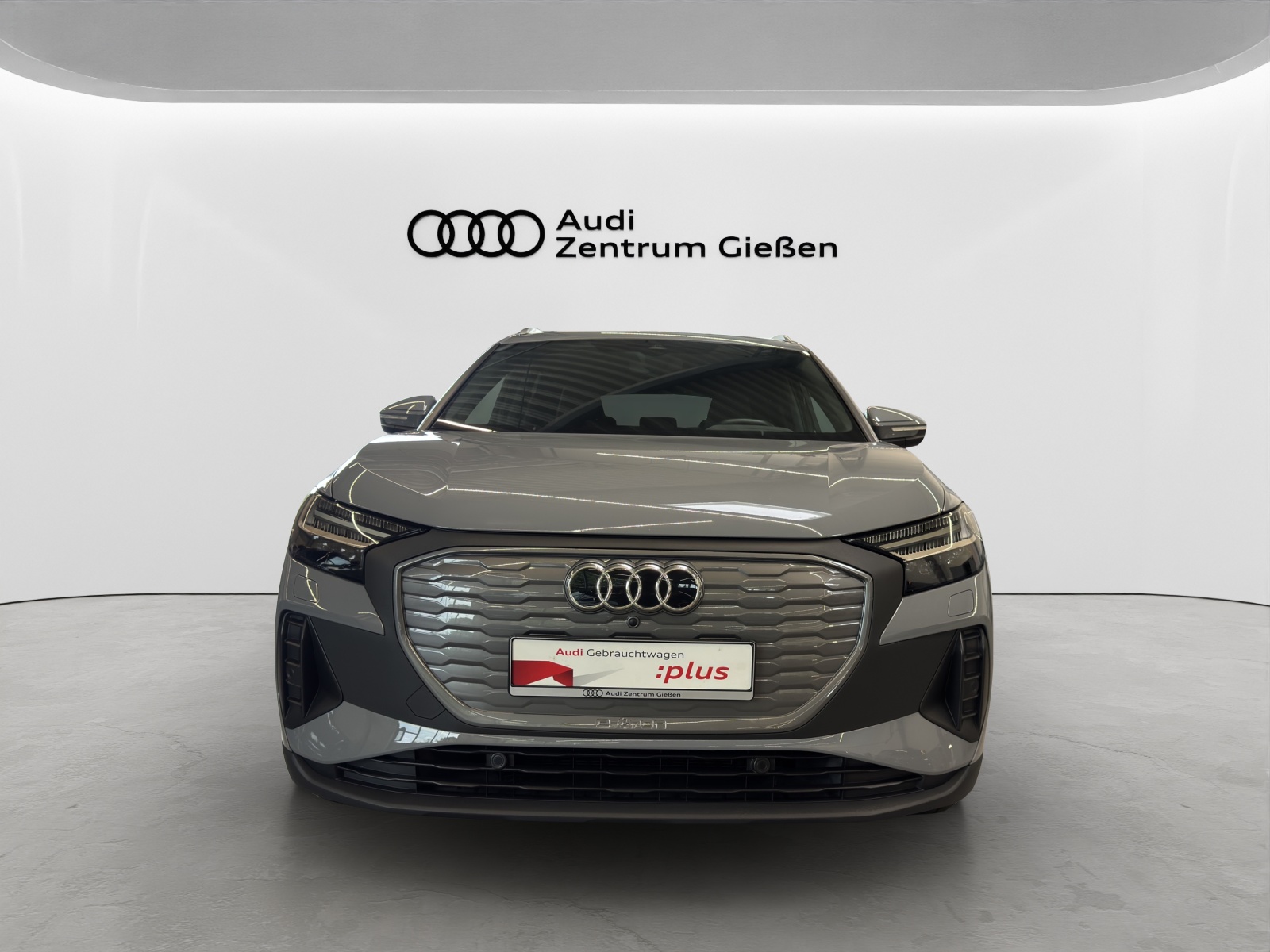 Q4 e-tron 40 basis Matrix-LED Assistenzpaket Navi