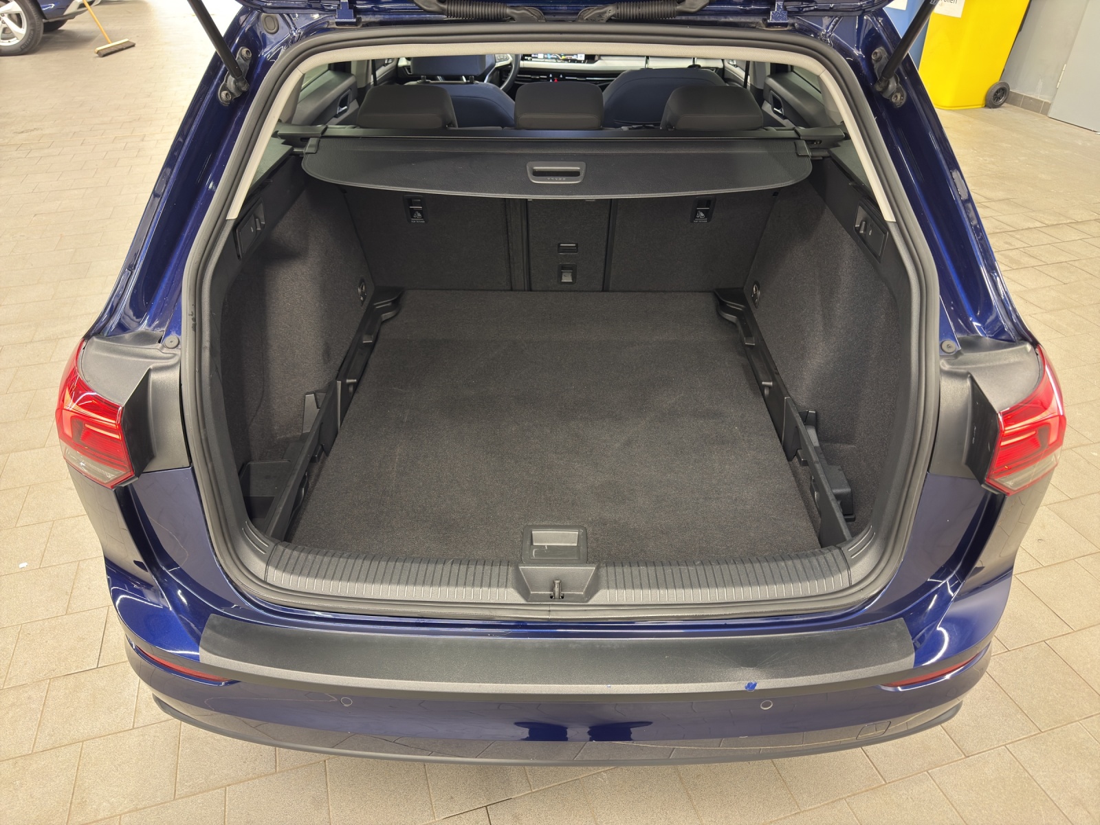 Golf 8 Variant TDI DSG Life Navi AHK