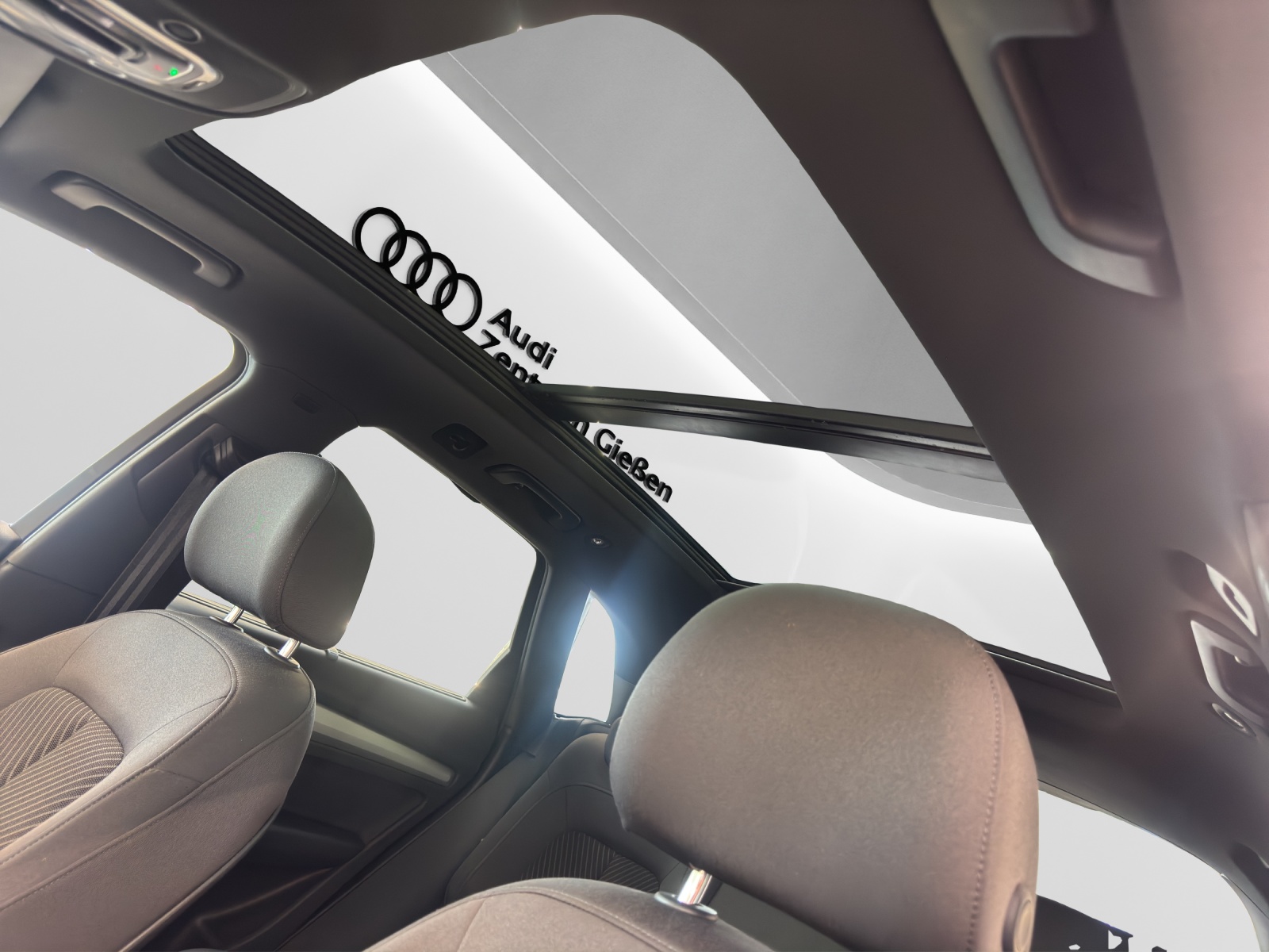 Q5 50 TFSI e quattro Pano Navi Assistenzpaket