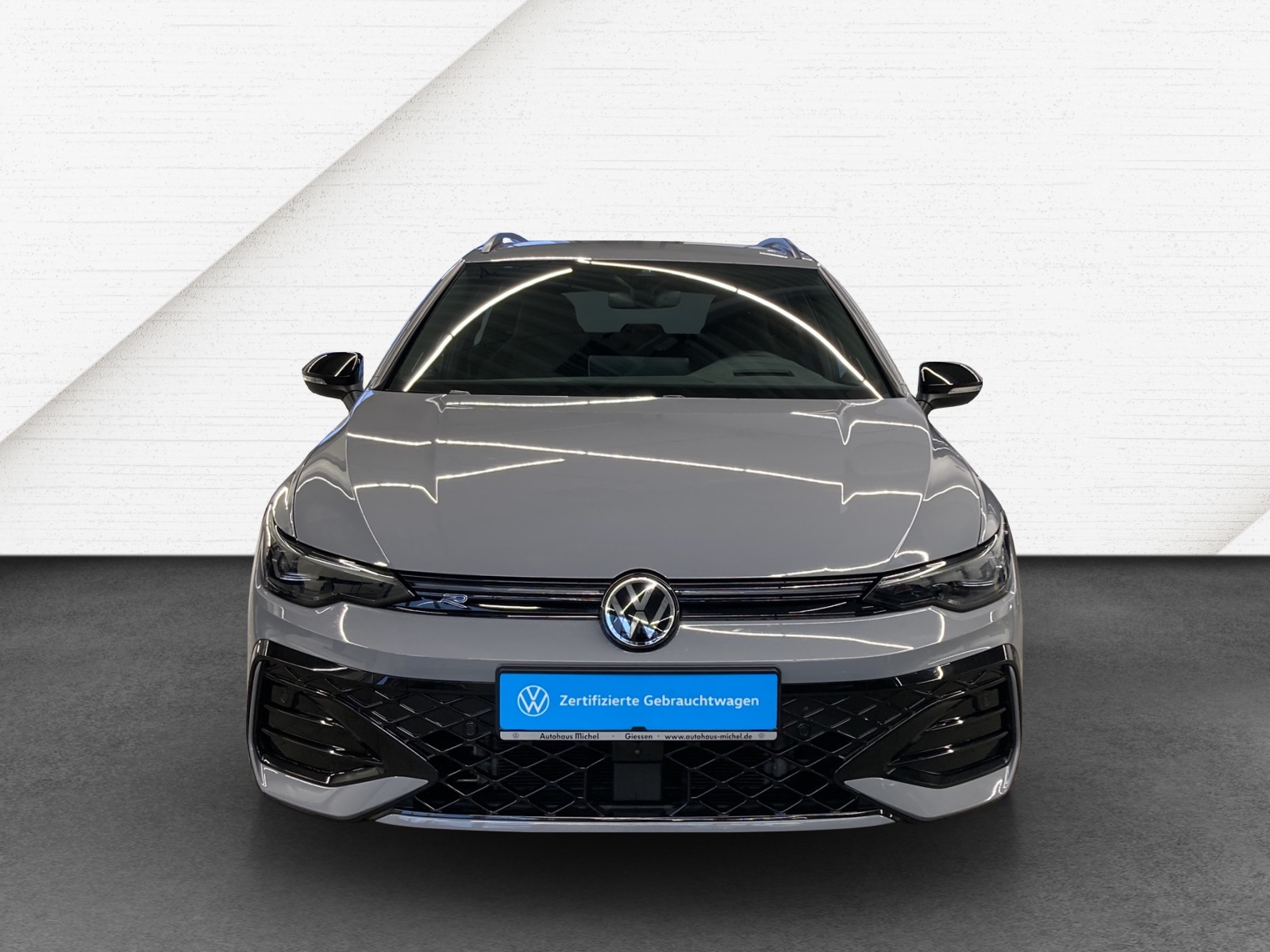 Golf 8 Variant eTSI DSG R-Line Black Style IQ-Light HeadUp AHK