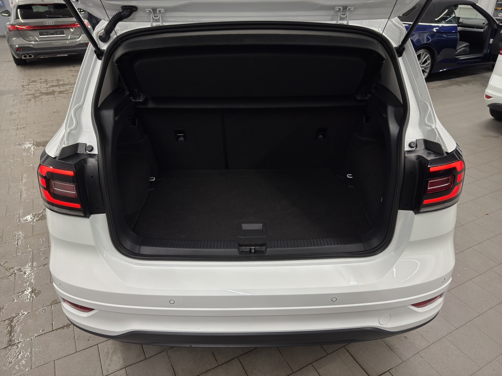 T-Cross TSI DSG Active R-Line