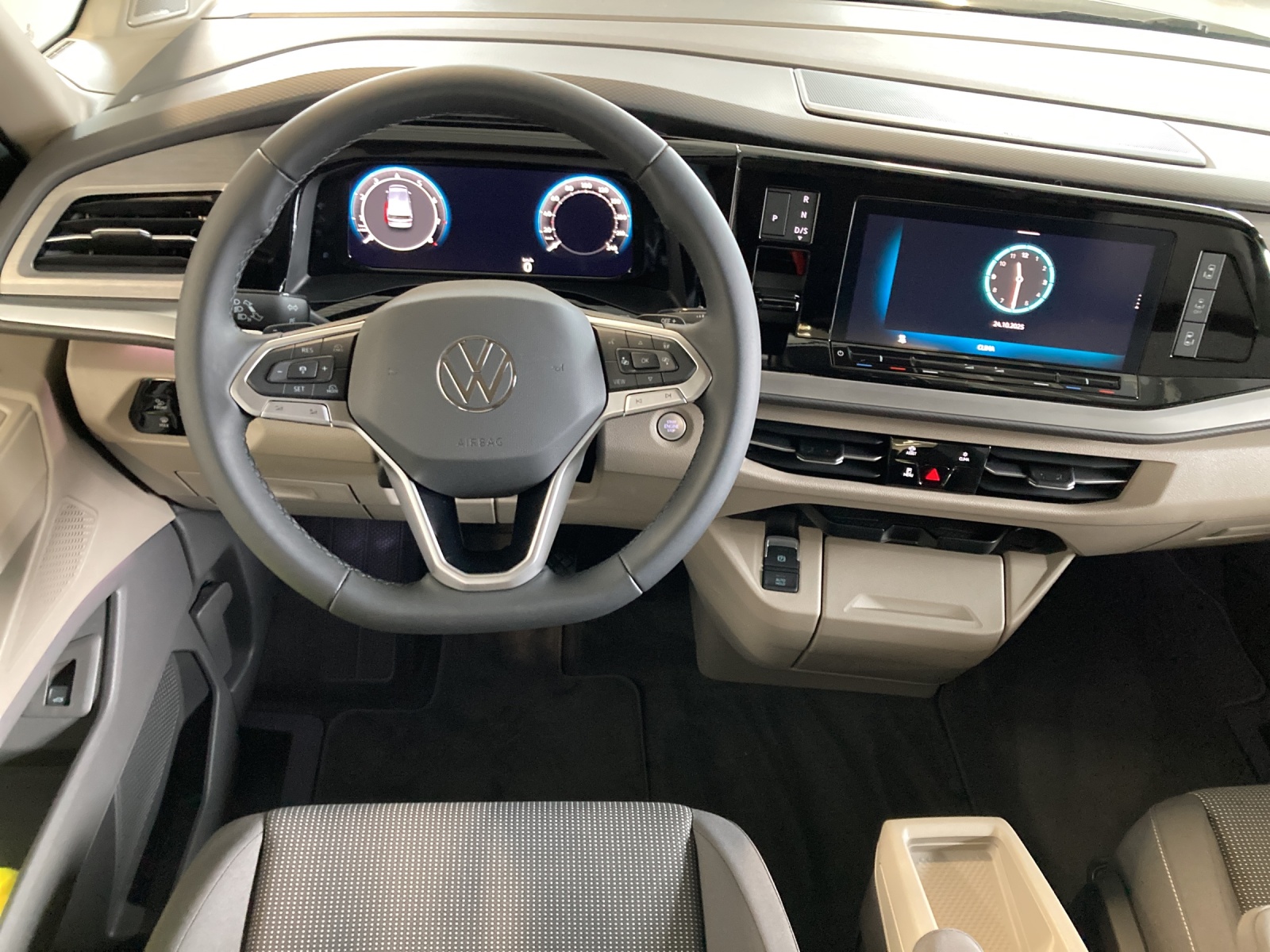 T7 Multivan Edition 2.0 TSI DSG IQ Light AHK Kamera Dynamik Fahrwerk Harman Kardon