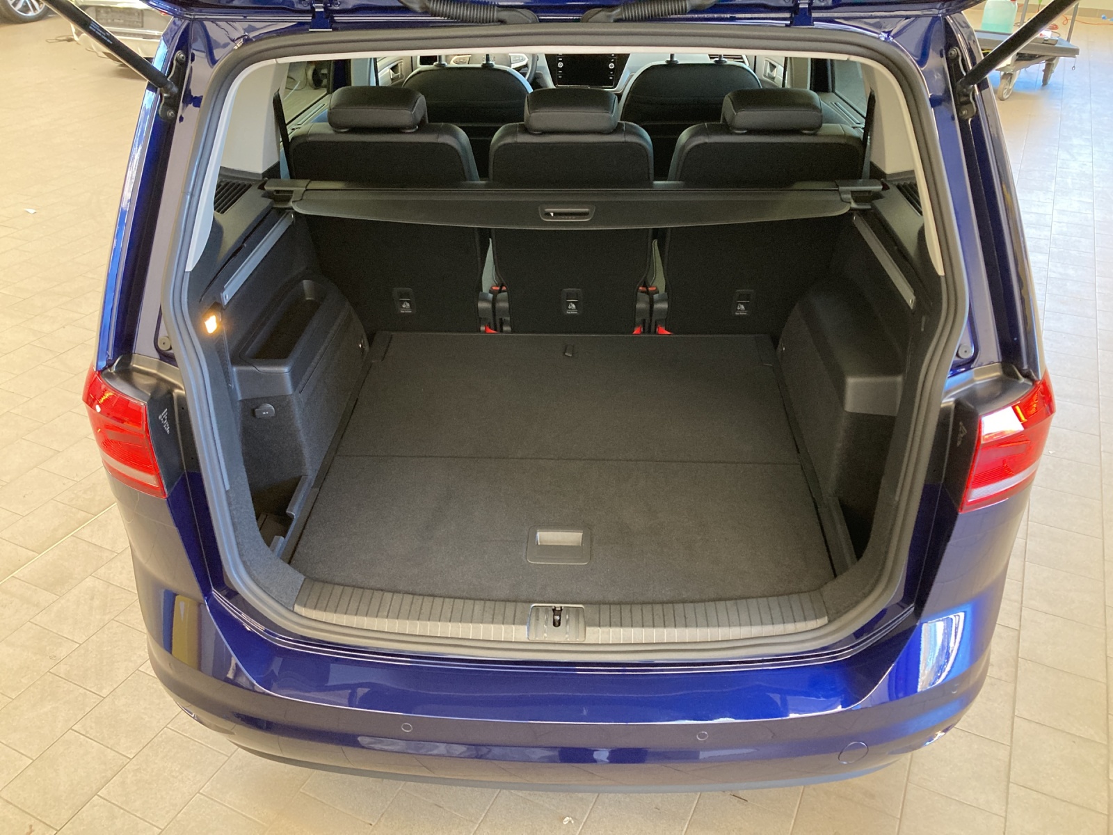 Touran TSI Comfortline IQ-Light TravelAssist Kamera Navi