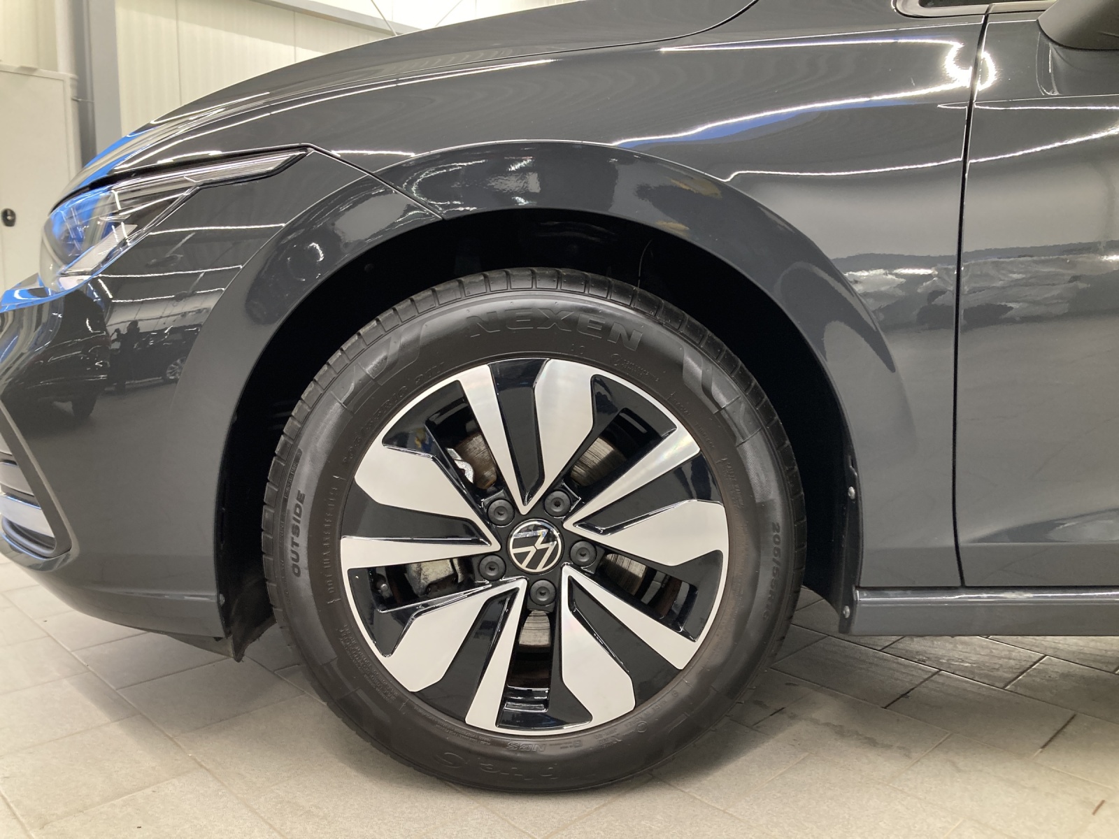 Golf 8 Variant eTSI DSG Move LED ACC Rückkamera