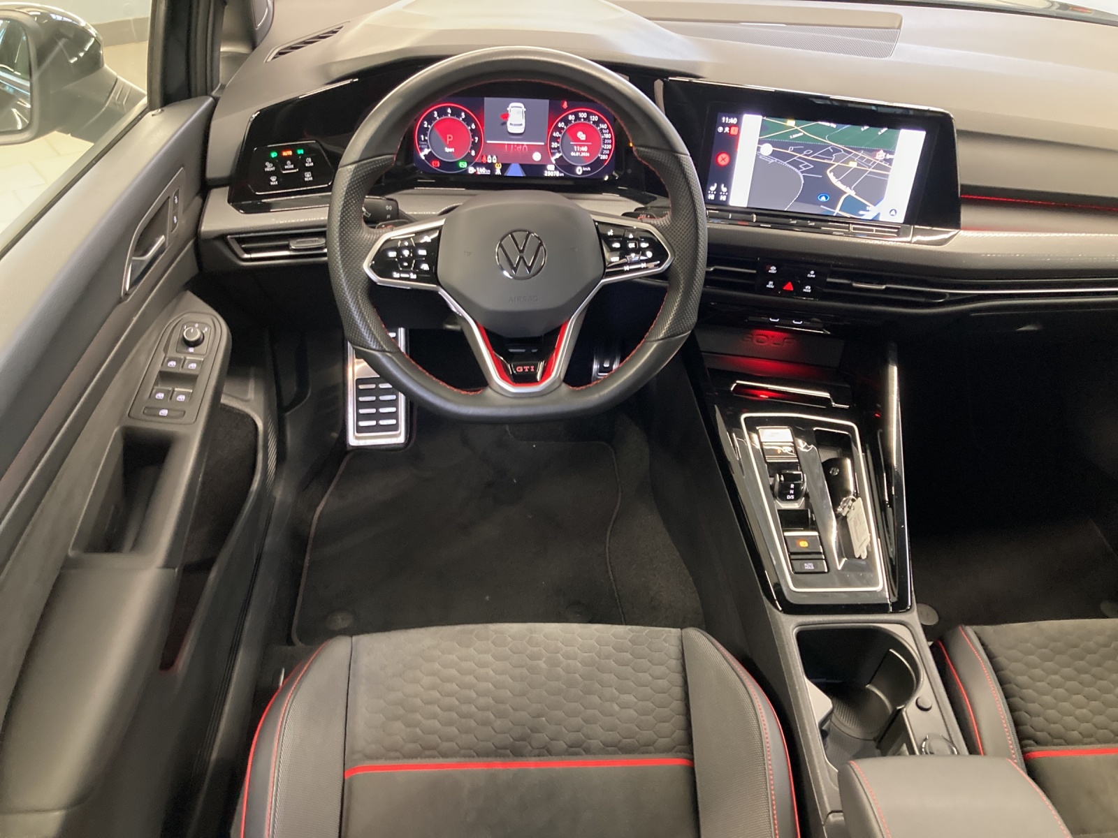 Golf 8 TSI DSG GTI Clubsport IQ-Light Navi