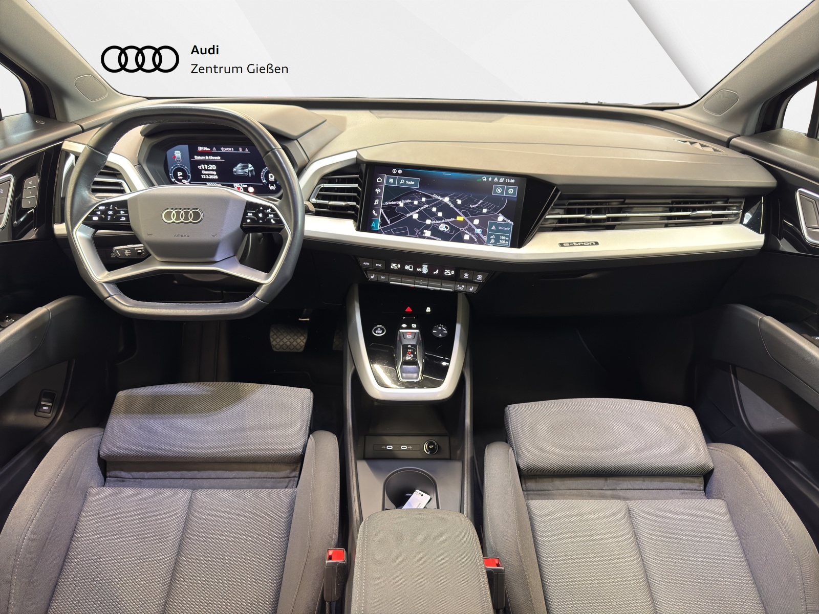 Q4 40 e-tron basis Assistenzpaket Navi LED