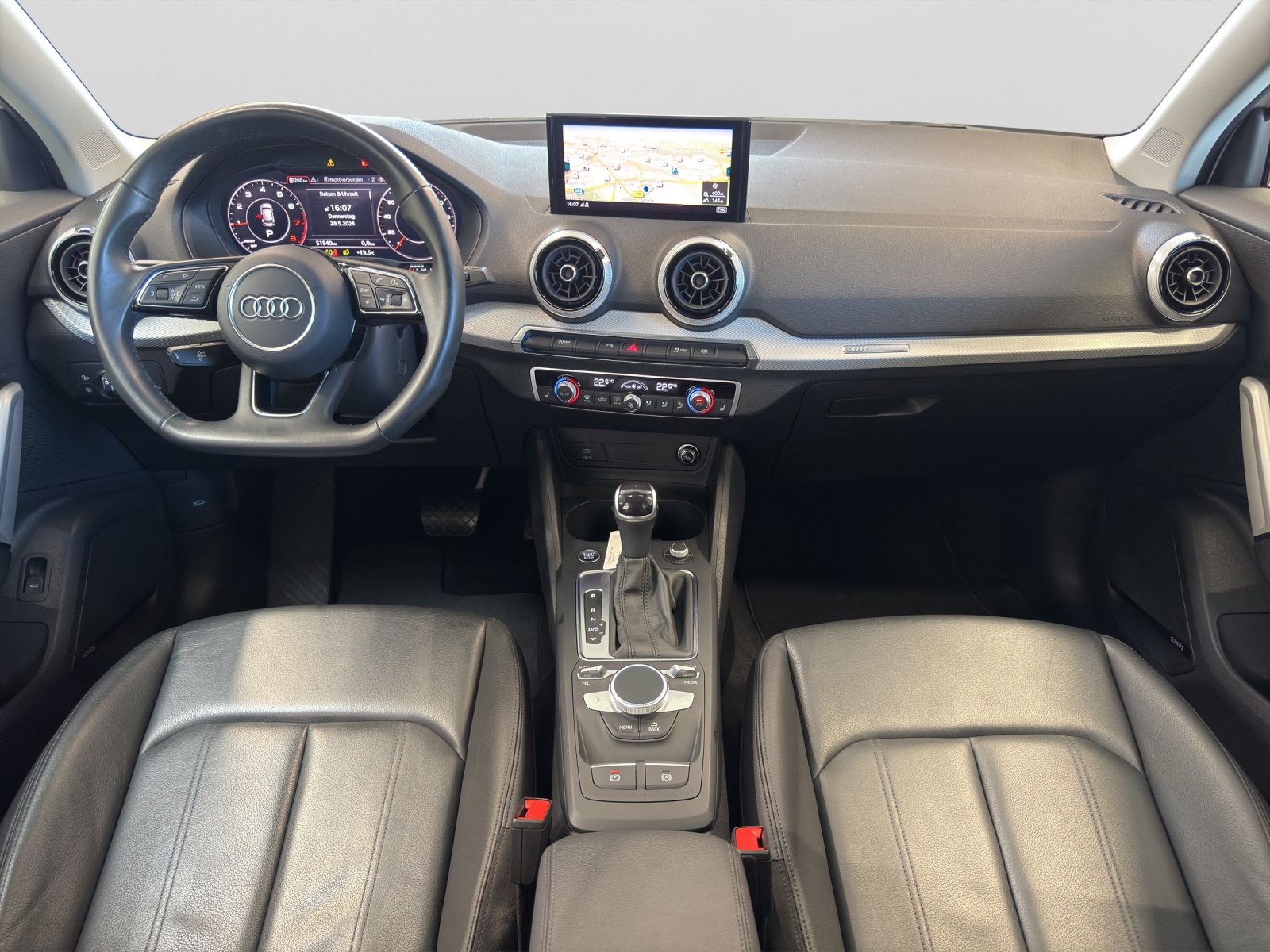 Q2 35 TFSI S-tronic S line AHK Pano Matrix SONOS