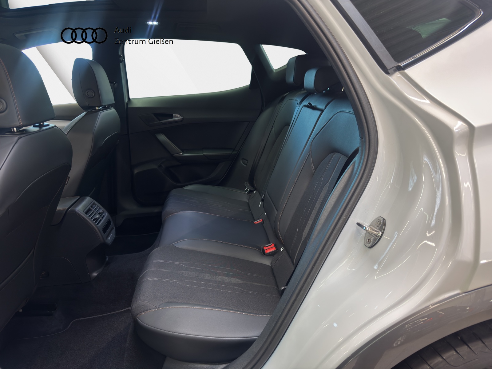 Formentor 2.0 TDI DSG 4Drive AHK Pano Matrix-LED BEATS ACC DCC