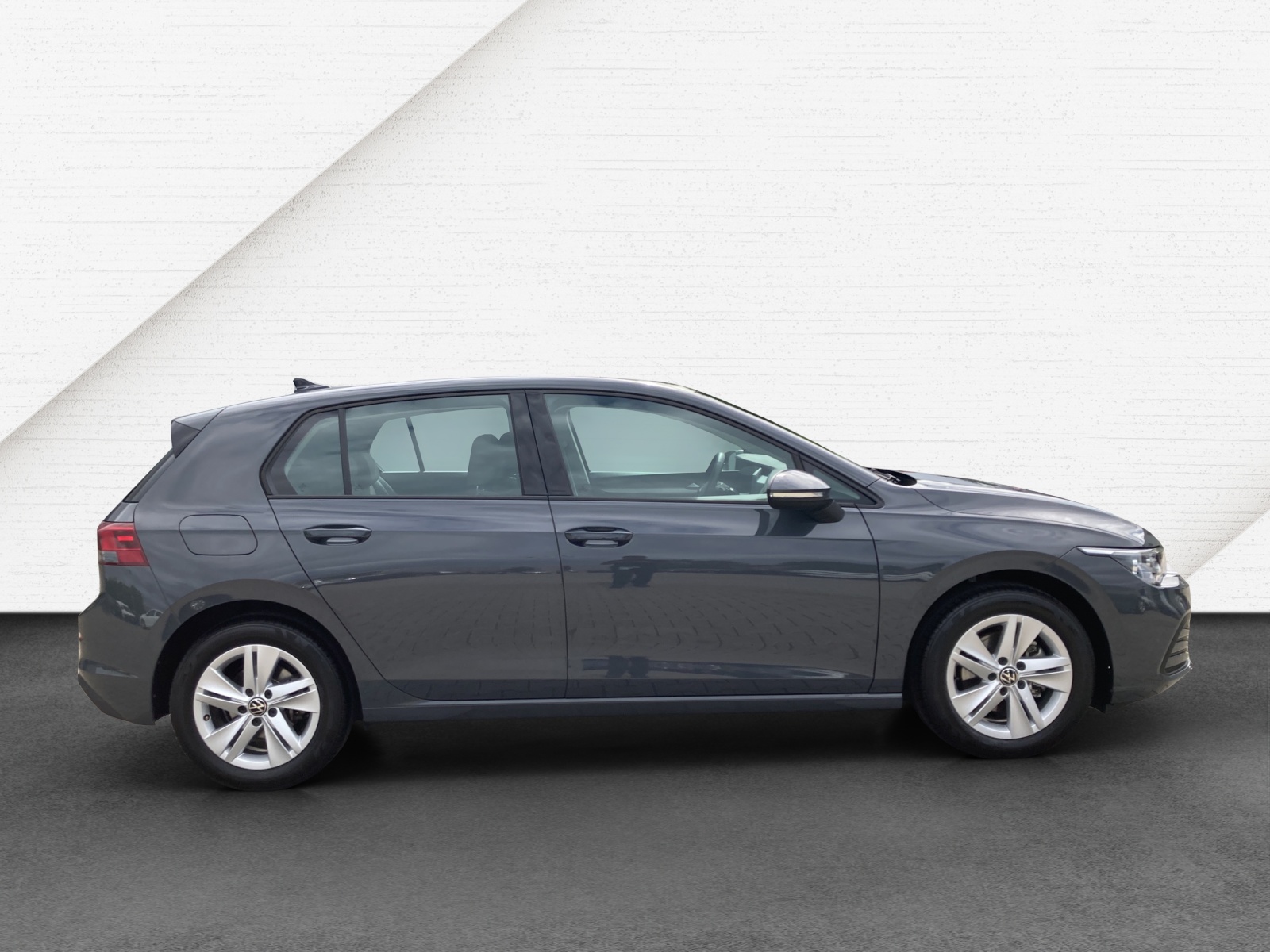 Golf VIII 1.5 eTSI DSG Life LED-Plus TravelAssist Navi ErgoActive