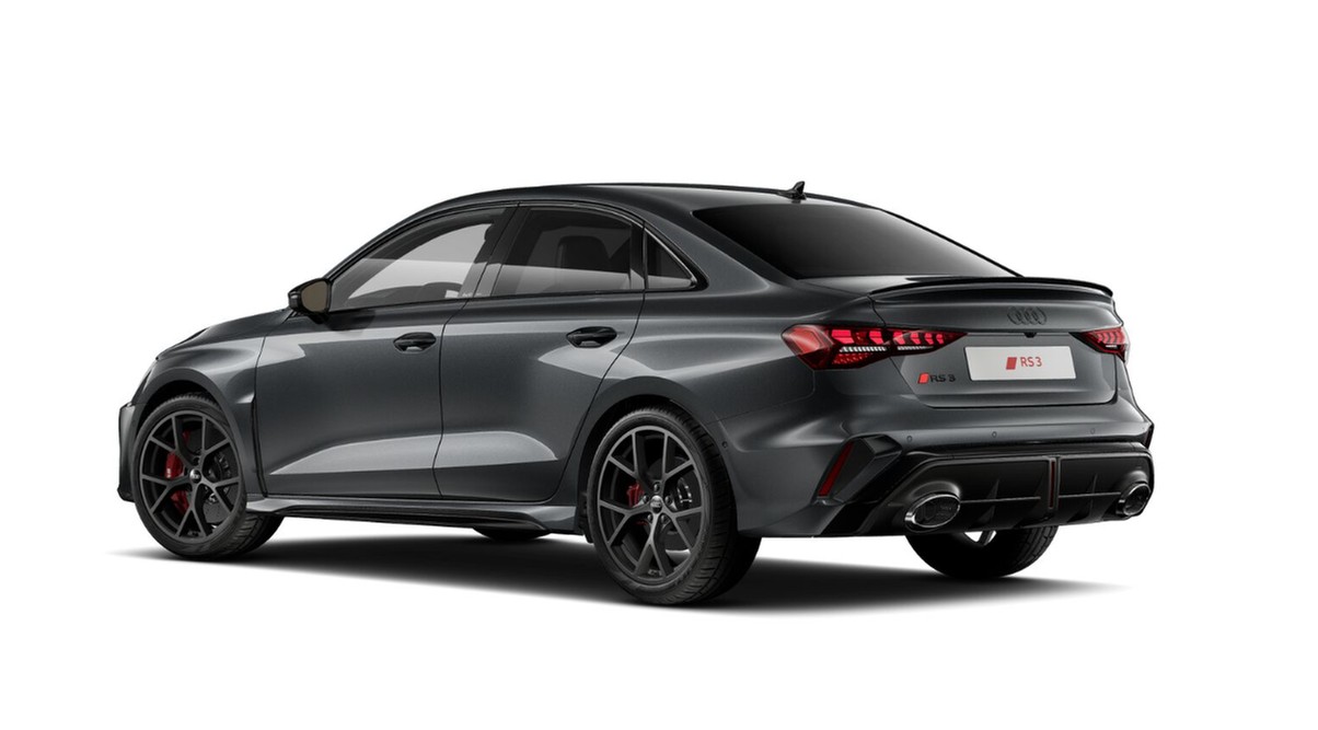 RS 3 Limousine 2.5 TFSI quattro Black Assistenzpakete