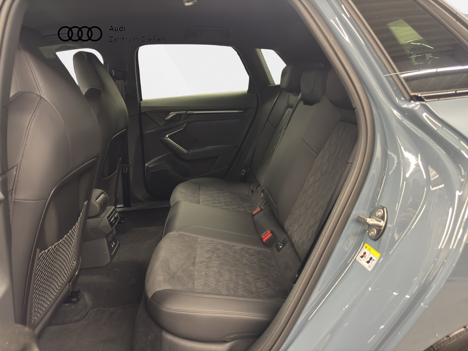 RS 3 Sportback 2.5 TFSI quattro Black Assistenzpakete