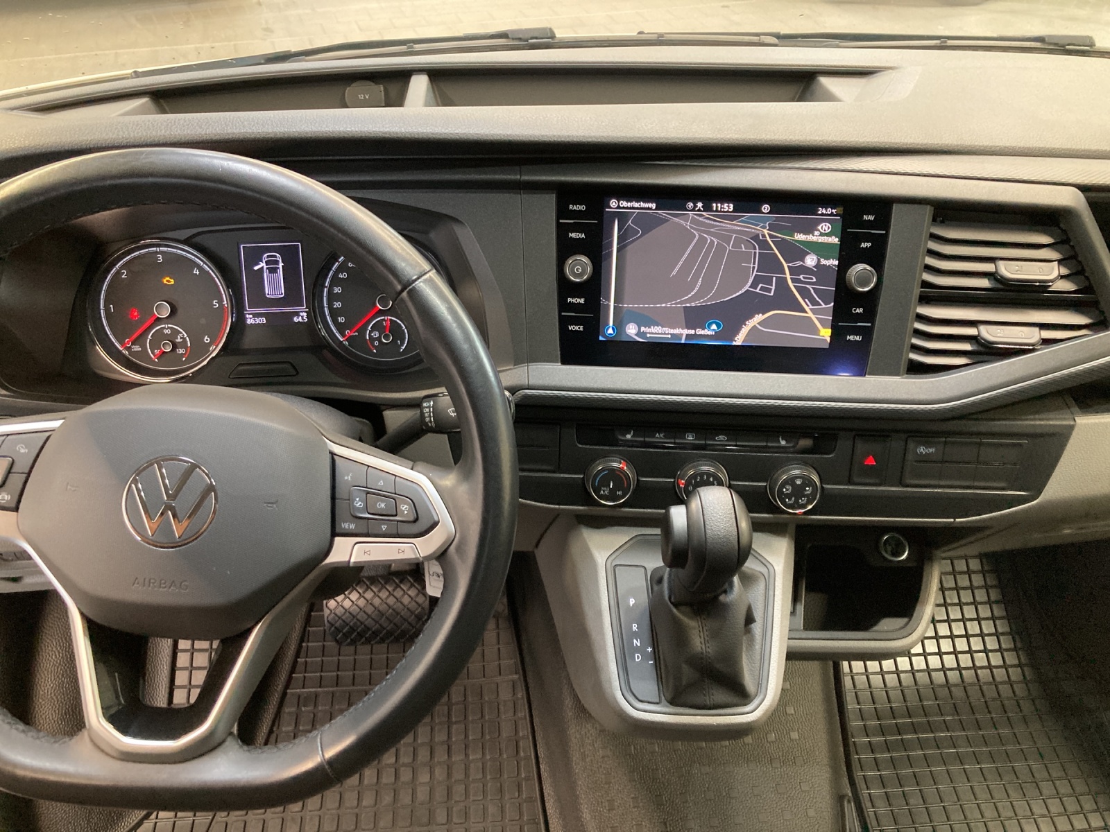 T6 Transporter 6.1 Kasten 2.0 TDI DSG Navi PDC Klima GRA